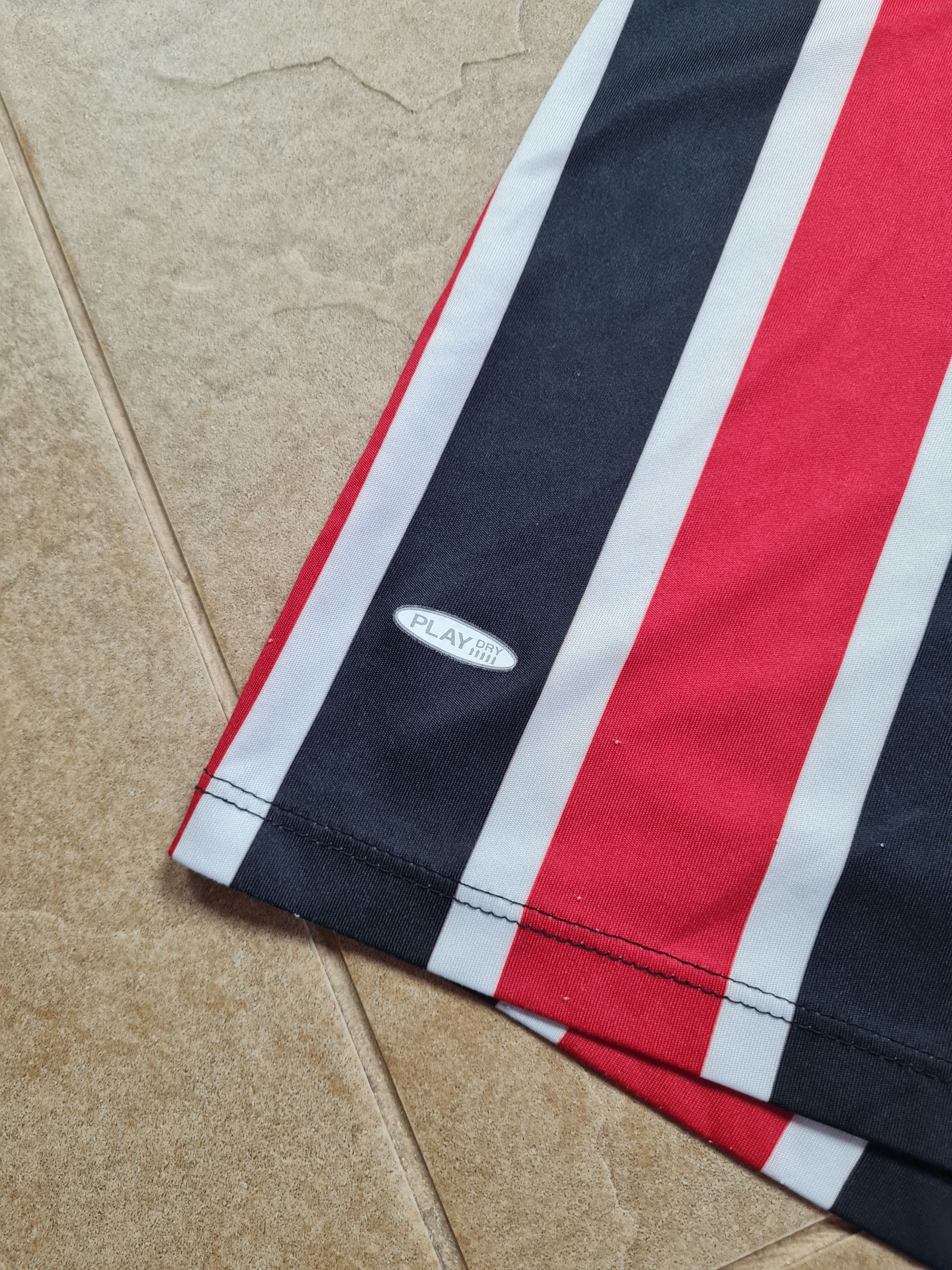 Reebok Football Jersey Rare REEBOOK São Paulo FC 2010 Soccer Shirt Size US M / EU 48-50 / 2 - 15 Thumbnail