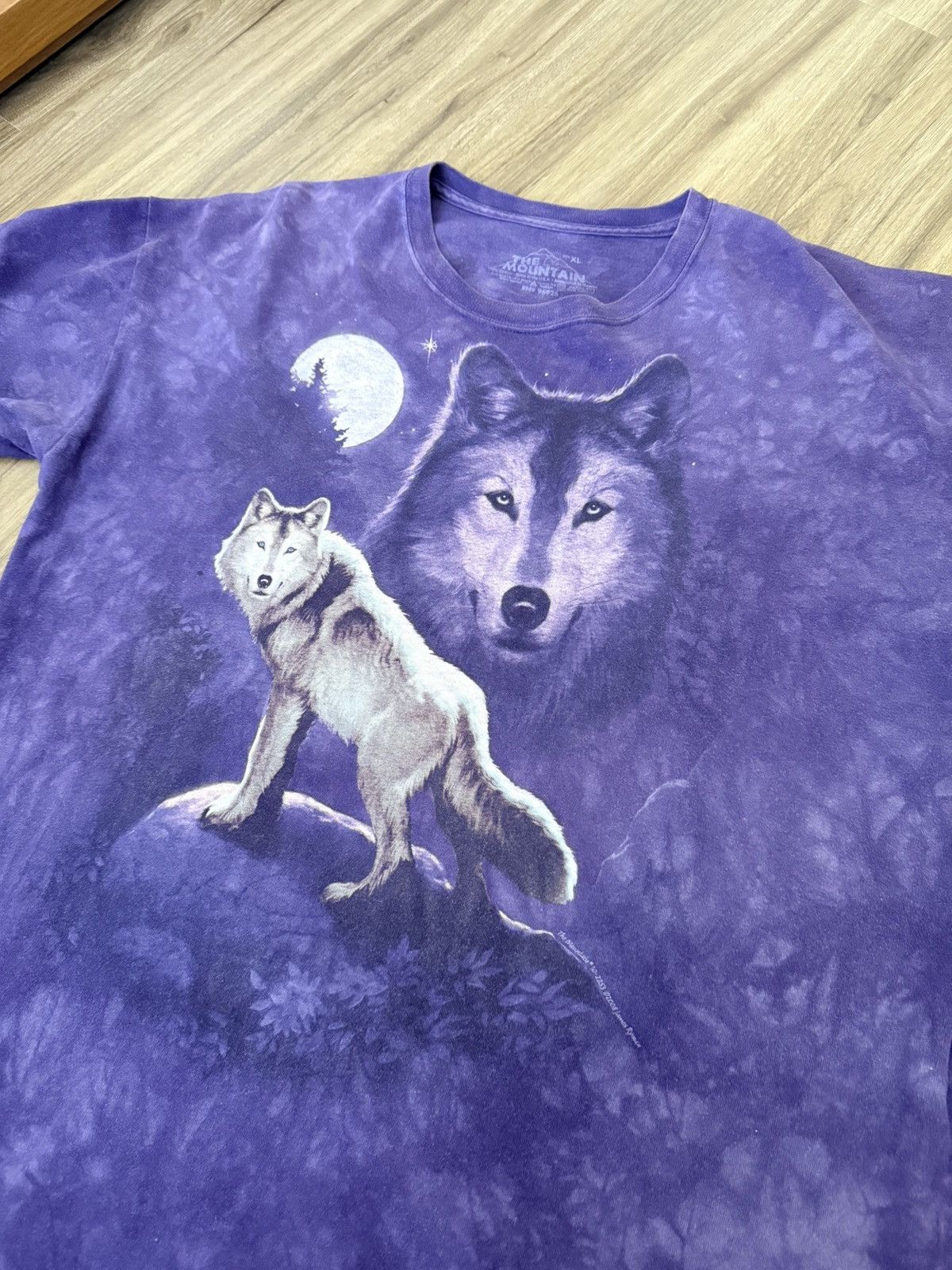 The Mountain The Mountain Wolf T-shirt Size XL Purple Size US XL / EU 56 / 4 - 2 Thumbnail