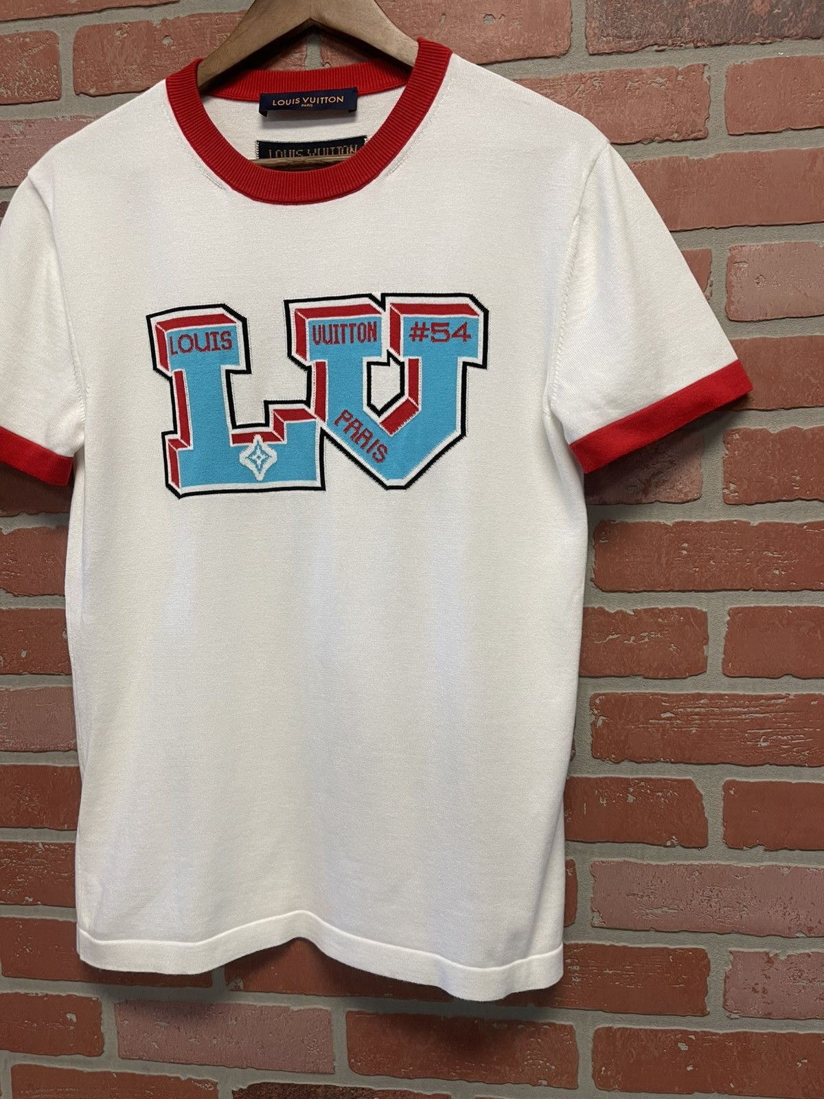 Louis Vuitton Size S - Louis Vuitton White & Blue Logo Intarsia T-Shirt Size US S / EU 44-46 / 1 - 3 Thumbnail