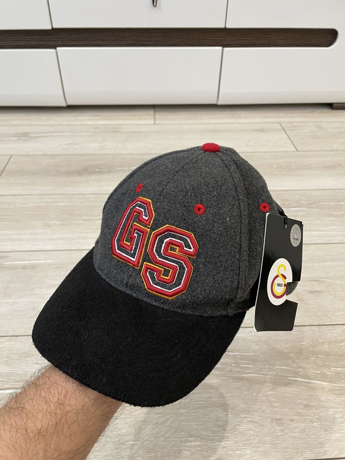 New Era Galatasaray Cap OSFM Euro League Hat Football Soccer Size ONE SIZE - 1 Thumbnail