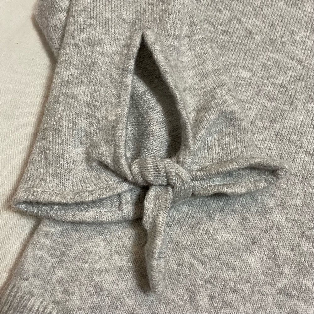 Loft Loft Gray Tie Cuff Long Sleeve V Neck Sweater Size XL Size XL / US 12-14 / IT 48-50 - 6 Thumbnail