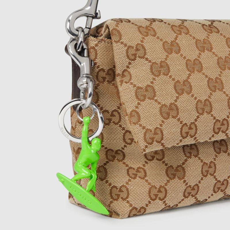 Gucci oc11z1225 Size: OS / Engraved Surfer Keychain Charm Green Size ONE SIZE - 3 Thumbnail