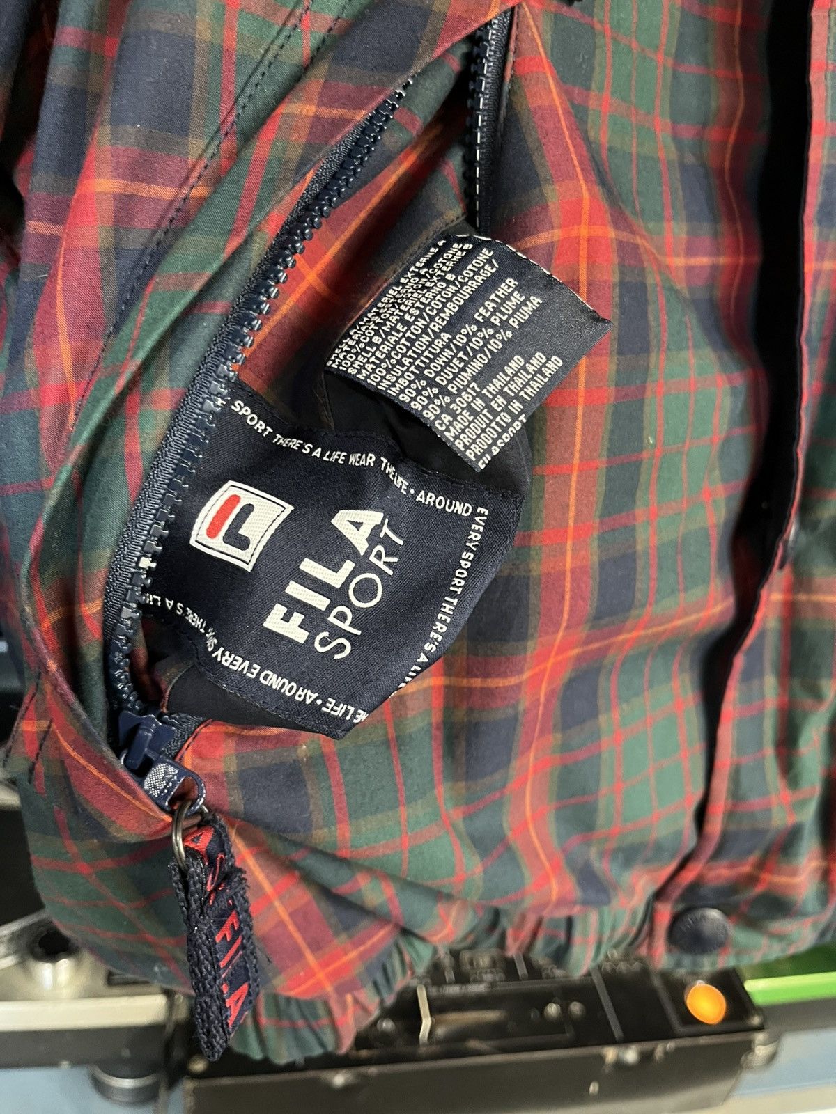 Fila × Vintage Vintage 90s Fila Sport Reversible Puffy Jacket Size US XL / EU 56 / 4 - 3 Thumbnail