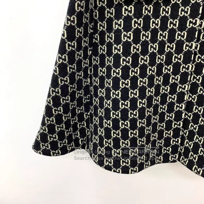 Gucci Gucci Black logo jacquard full print wool lapel cloak jack Size S / US 4 / IT 40 - 4 Thumbnail
