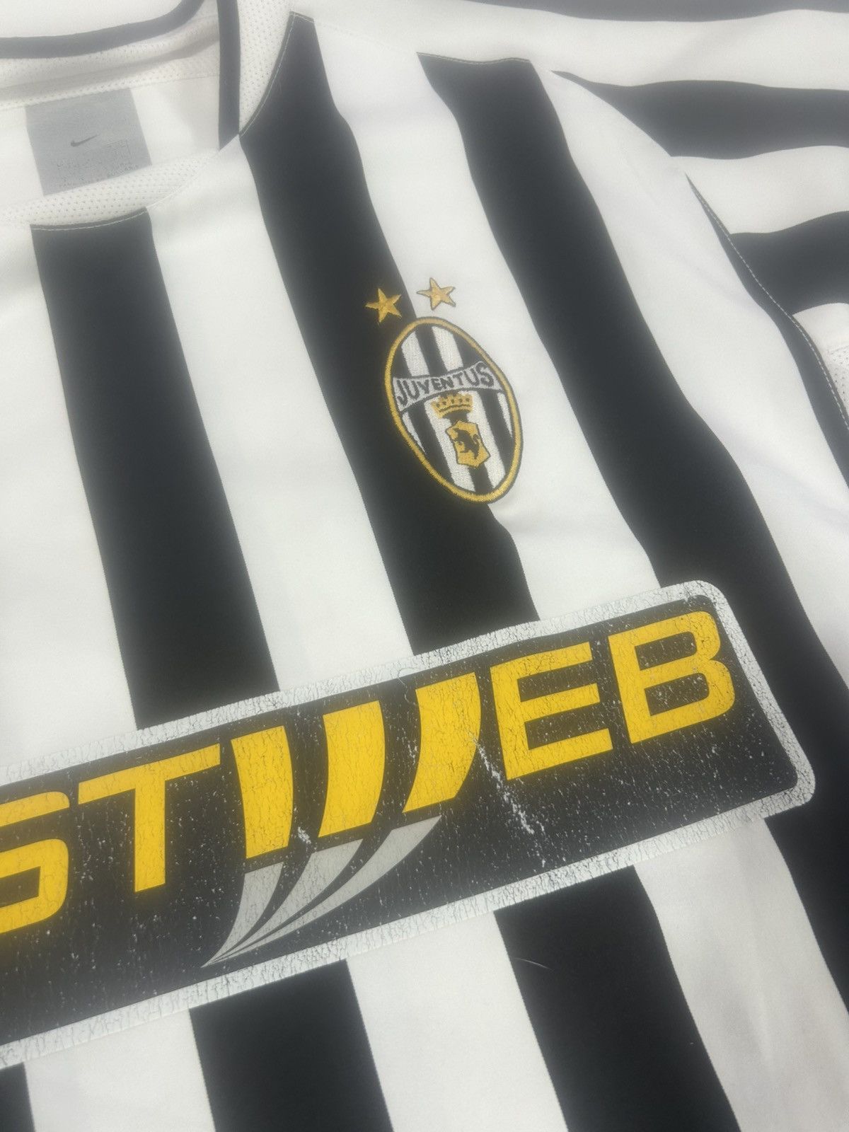 Nike VINTAGE 2003 / 2004 NIKE JUVENTUS FOOTBALL SHIRT LARGE / XL Size US L / EU 52-54 / 3 - 3 Thumbnail