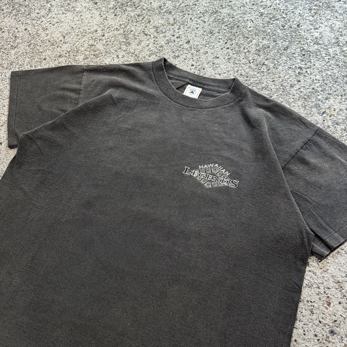 Vintage 90s Hawaiian Legends Kapu Sun Faded Tee ERD Grunge Size US XL / EU 56 / 4 - 4 Thumbnail