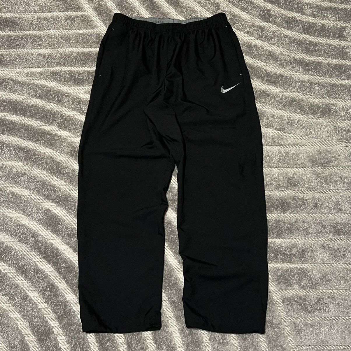 Vintage Y2K Nike Swoosh Trackpants Streetwear 90s Style