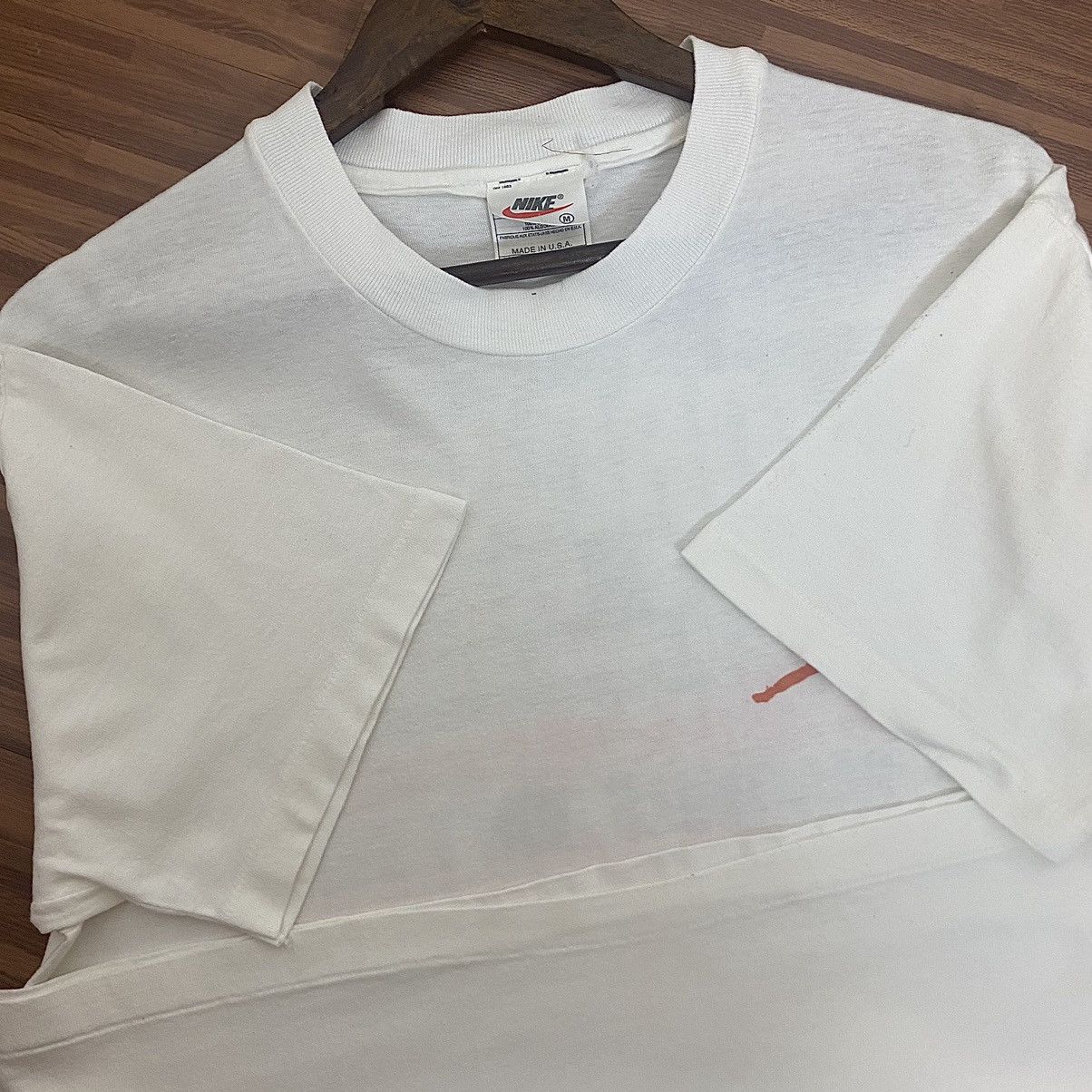 Nike × Vintage Vintage 90s Nike Air Jordan tee Size US M / EU 48-50 / 2 - 5 Thumbnail