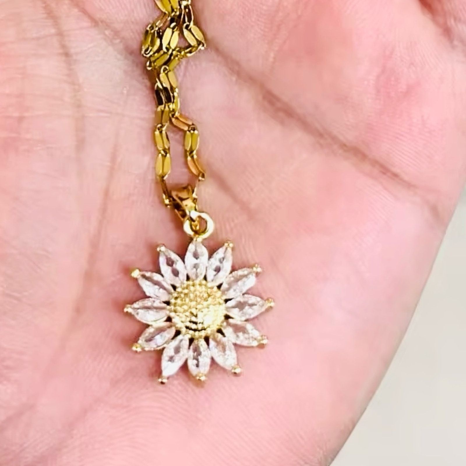 Other Sun Flowers Pendants Necklace Size ONE SIZE - 4 Thumbnail
