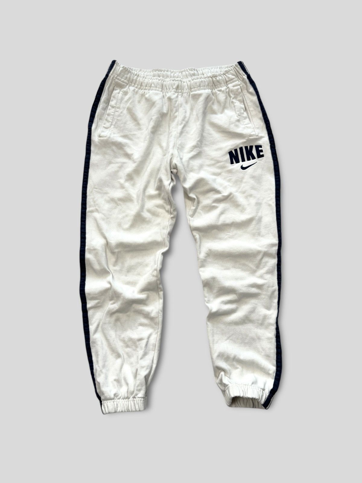 Nike Nike Sweatpants College Spellout Retro Size US 30 / EU 46 - 1 Thumbnail