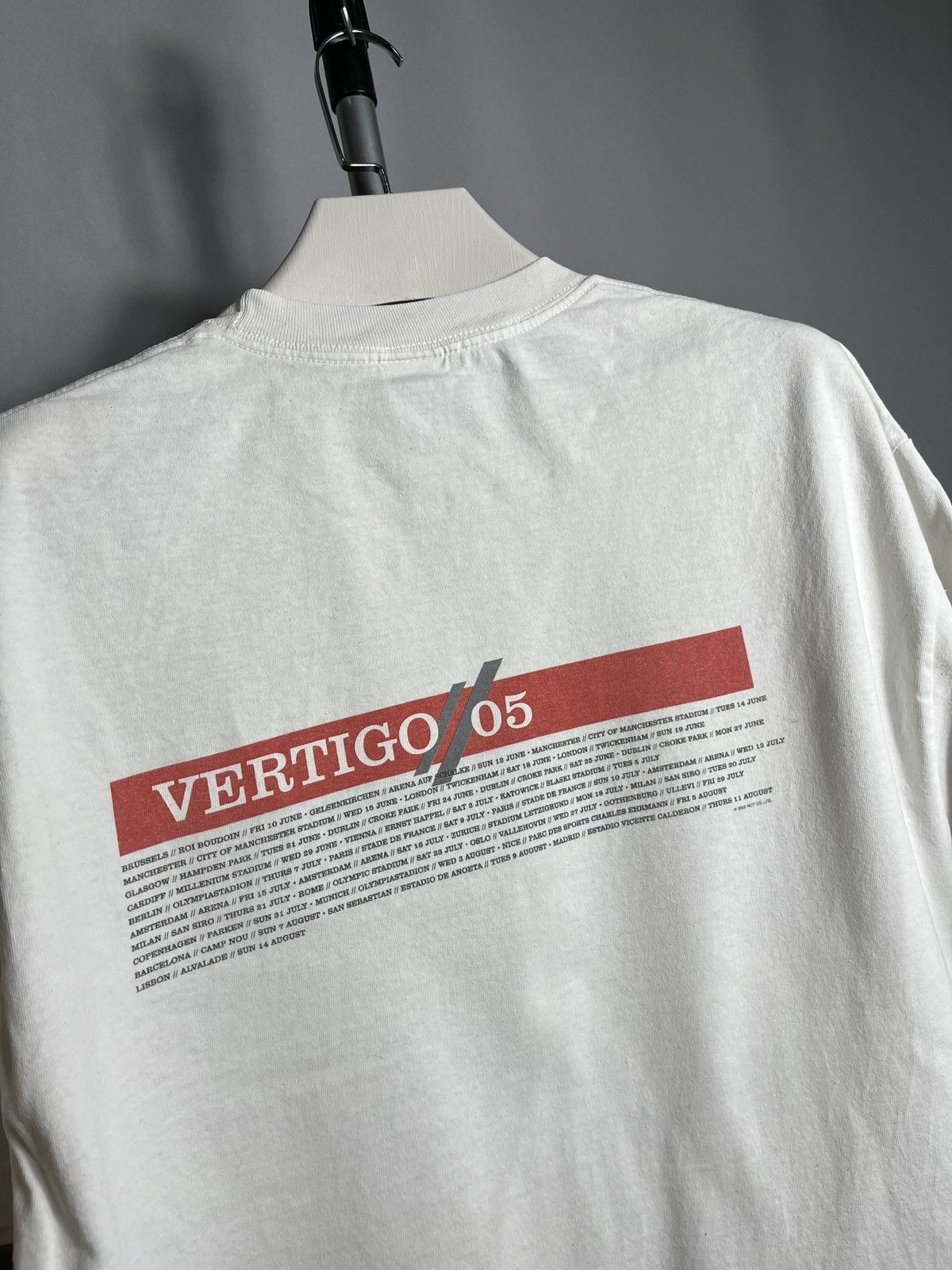 Japanese Brand Vintage U2 VERTIGO 2005 Murina Concert tour t-shirt White Size US XL / EU 56 / 4 - 5 Thumbnail