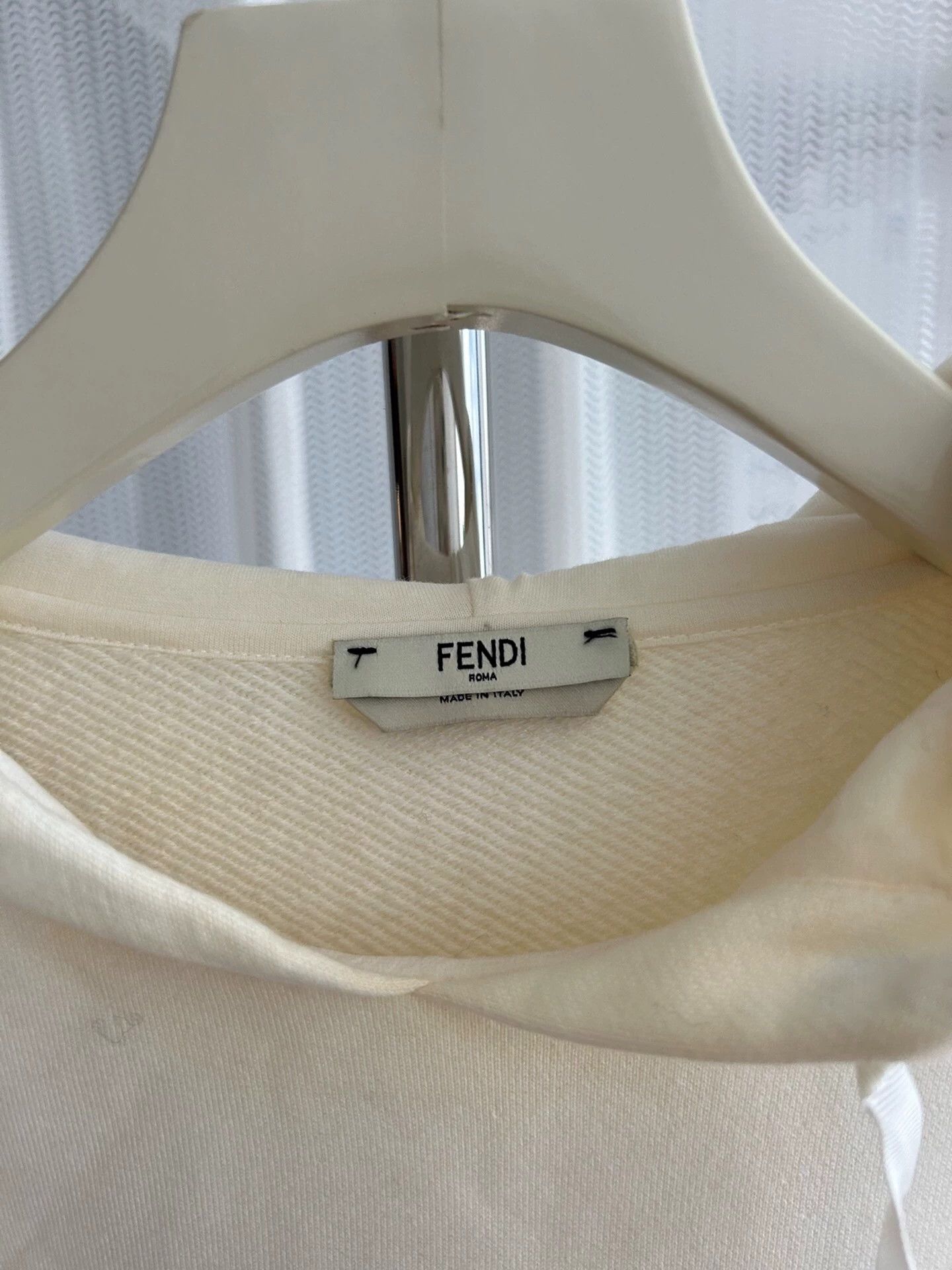 Fendi FENDI Women's White Hooded Long Sleeve Sweatshirt Size XS / US 0-2 / IT 36-38 - 2 Thumbnail