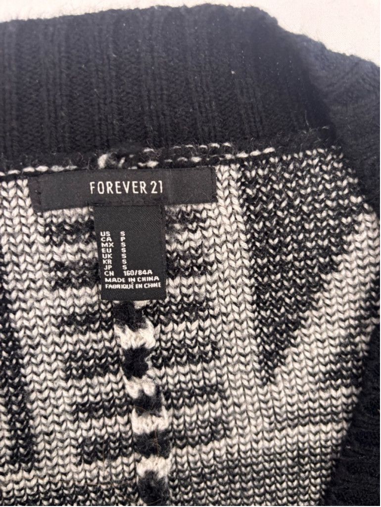 Forever 21 Women's Forever 21 Cardigan Size L Black White Patterned Size L / US 10 / IT 46 - 10 Thumbnail