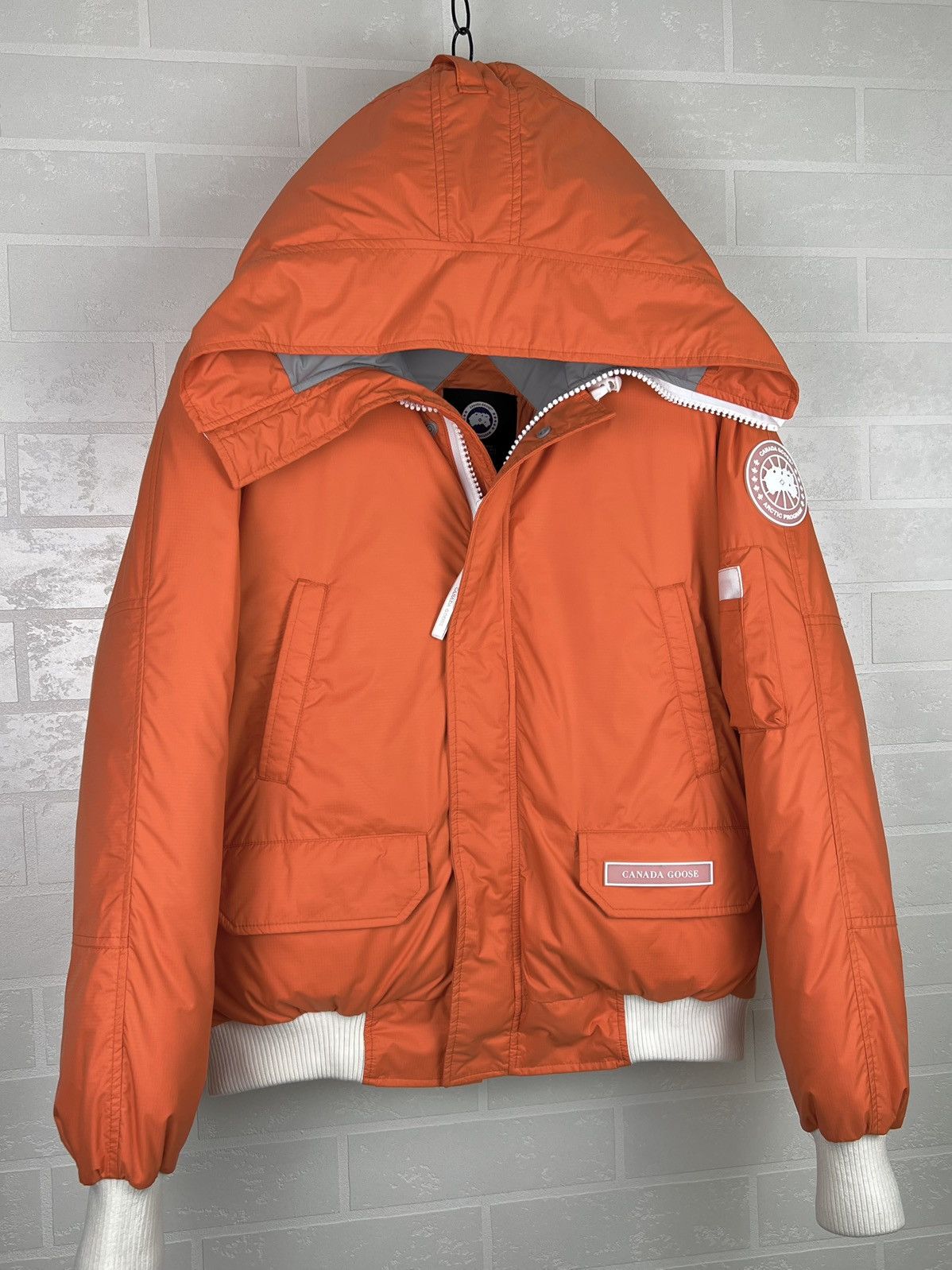 Canada Goose CANADA GOOSE Down Jacket Northern Lights CHILLIWACK Bomber Size US M / EU 48-50 / 2 - 2 Thumbnail
