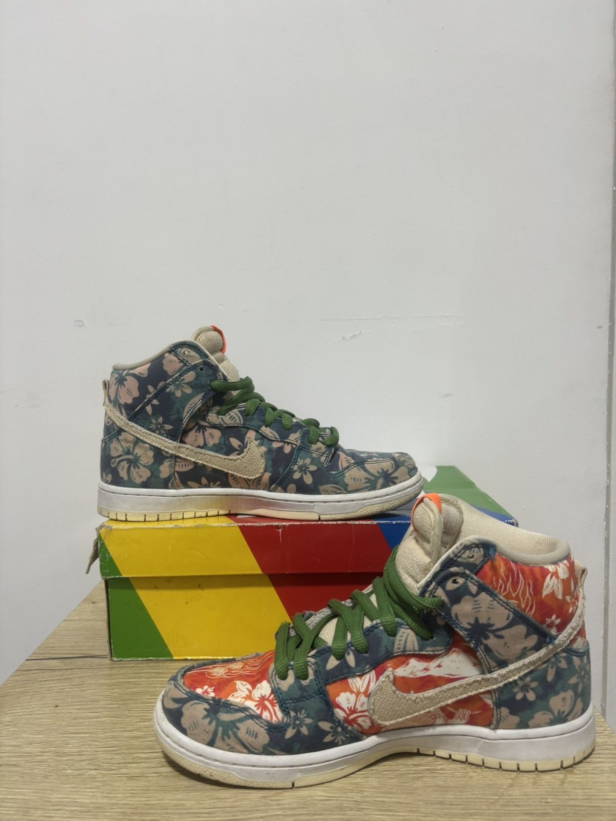 Nike SB Dunk sb hawaii size 8.5 Size US 8.5 / EU 41-42 - 2 Thumbnail