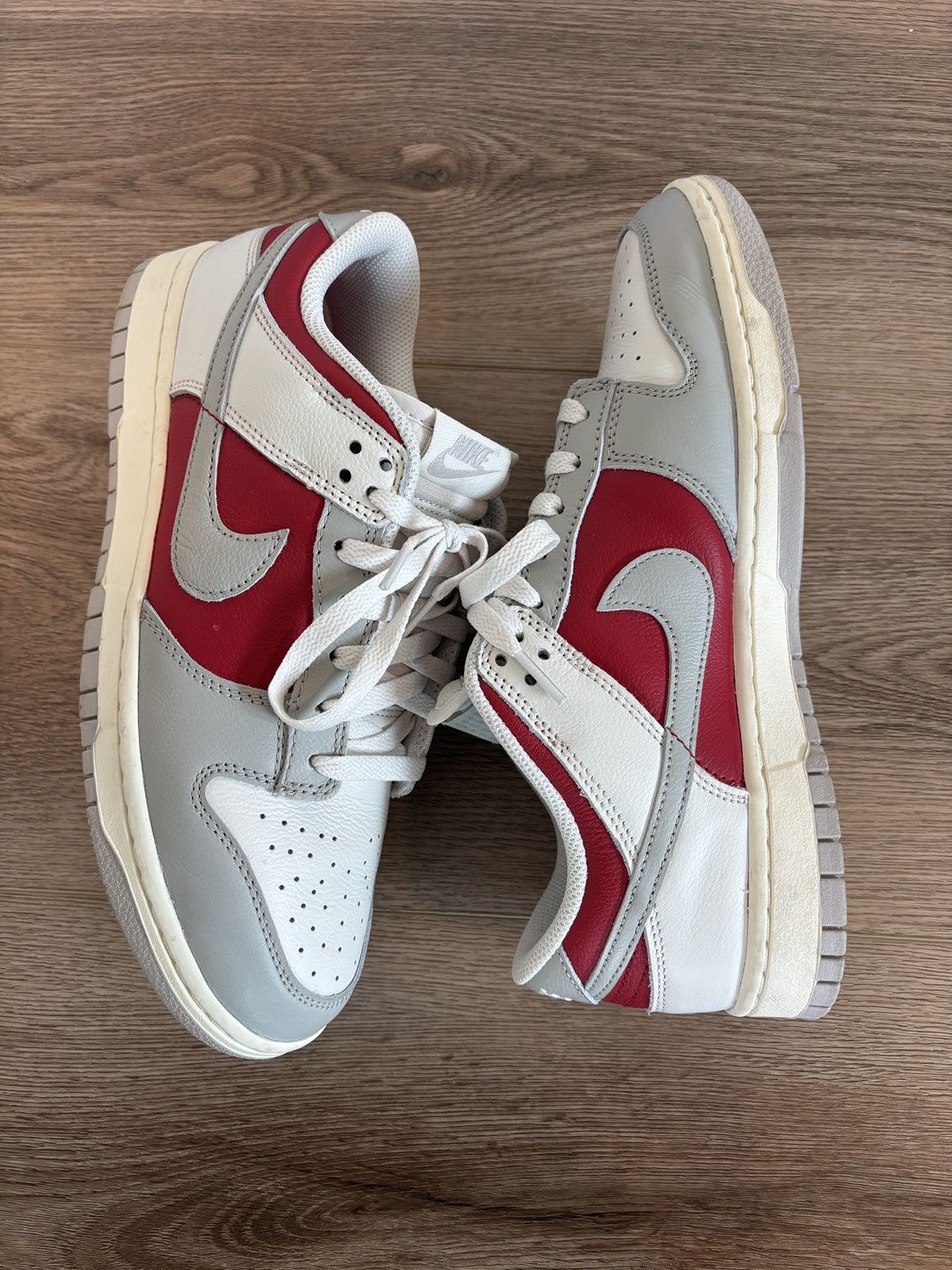 Nike Nike Dunk Low Grey Red White Size US 9.5 / EU 42-43 - 1 Thumbnail