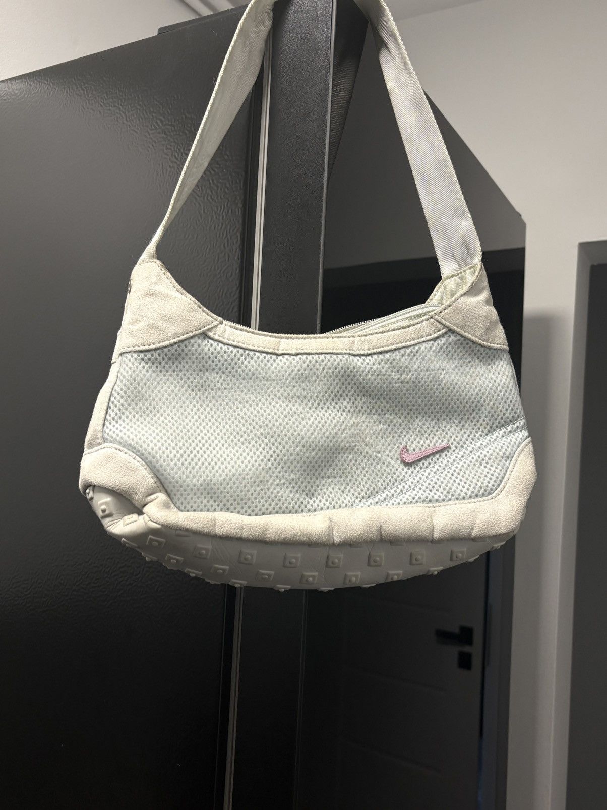 Nike 00s Nike TN Vintage Mini Bag Swoosh Logo Rare Y2K Size ONE SIZE - 1 Thumbnail