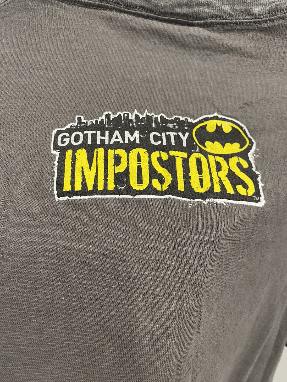 DC Comics × Vintage Very Rare T-Shirt Batman Gotham City Impostors DC Comics 11s Size US L / EU 52-54 / 3 - 9 Thumbnail