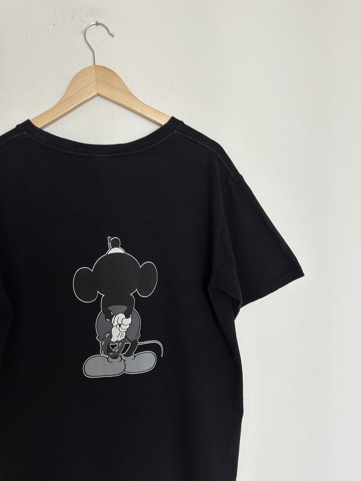 Number (N)ine × Vintage Number (N)ine Rare Mickey Singing Black Tee size 4 Size US L / EU 52-54 / 3 - 16 Thumbnail