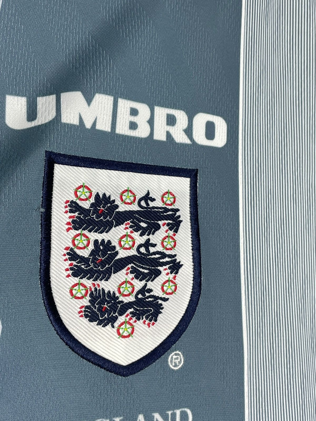 Umbro #9 Shearer England Umbro Vintage 1996 Away Vintage Jersey Size US M / EU 48-50 / 2 - 6 Thumbnail