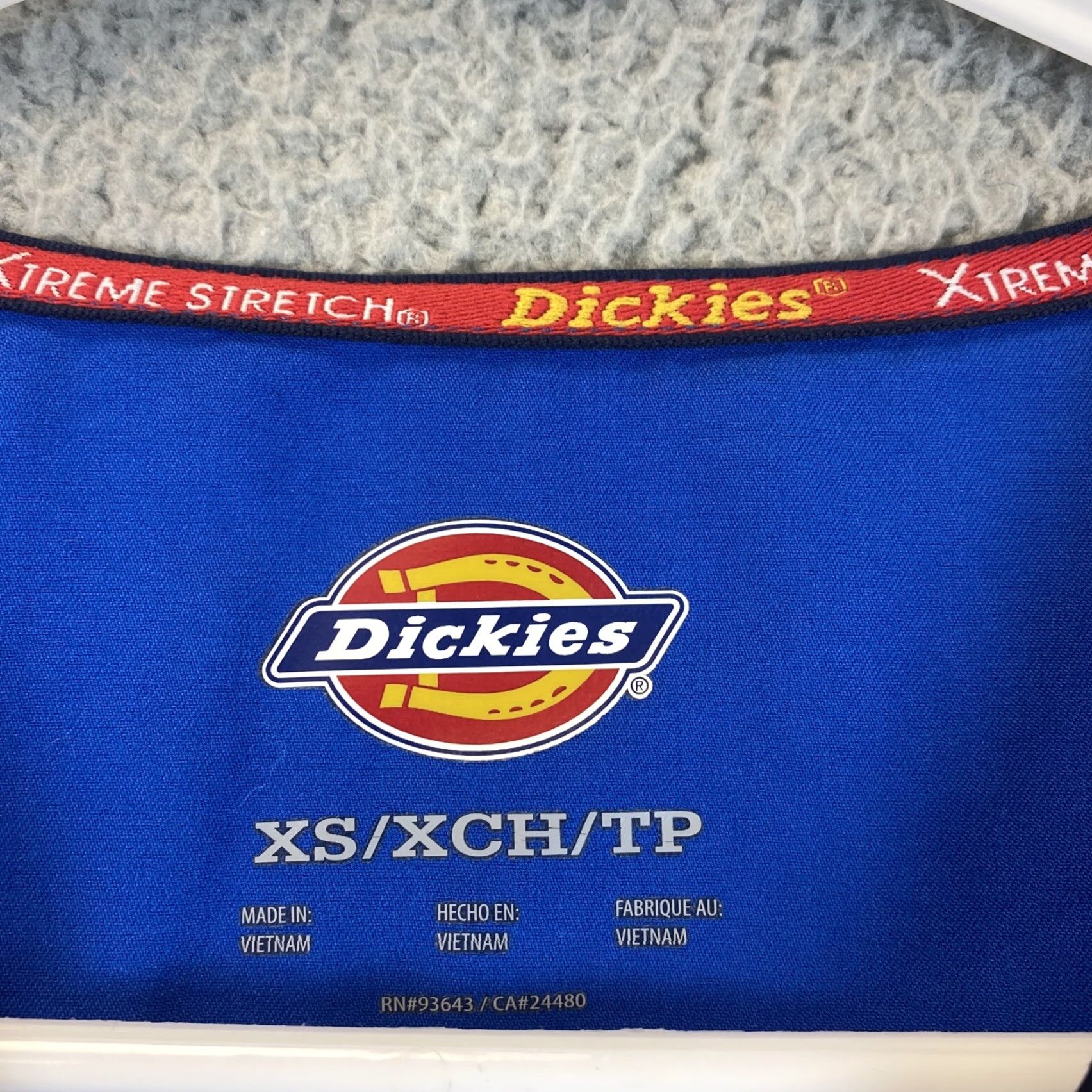 Dickies Dickies Women's Xtreme Stretch V-Neck Scrub Top Blue Size XS / 69-14 Size XS / US 0-2 / IT 36-38 - 4 Thumbnail