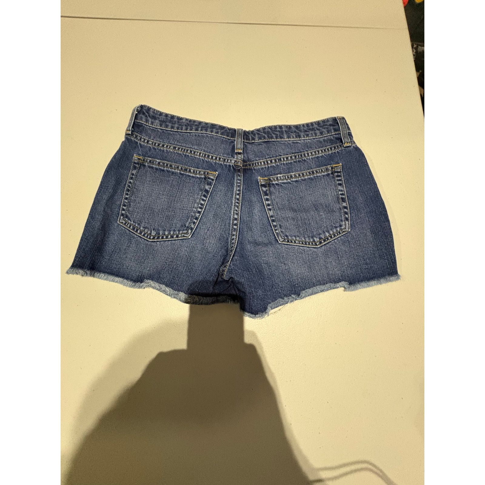 Gap Gap Sexy Boyfriend Denim Shorts Women’s Size 4 / 27 Size 27" / US 4 / IT 40 - 4 Thumbnail