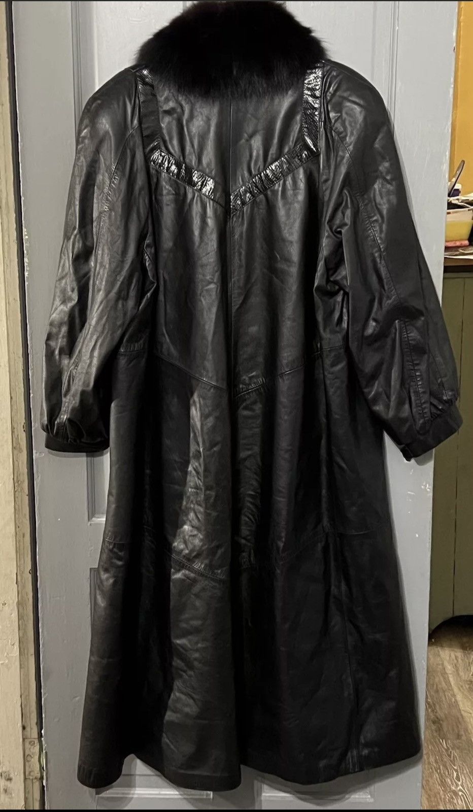 Vintage Black leather maxi coat with fox fur trim Size S / US 4 / IT 40 - 5 Thumbnail