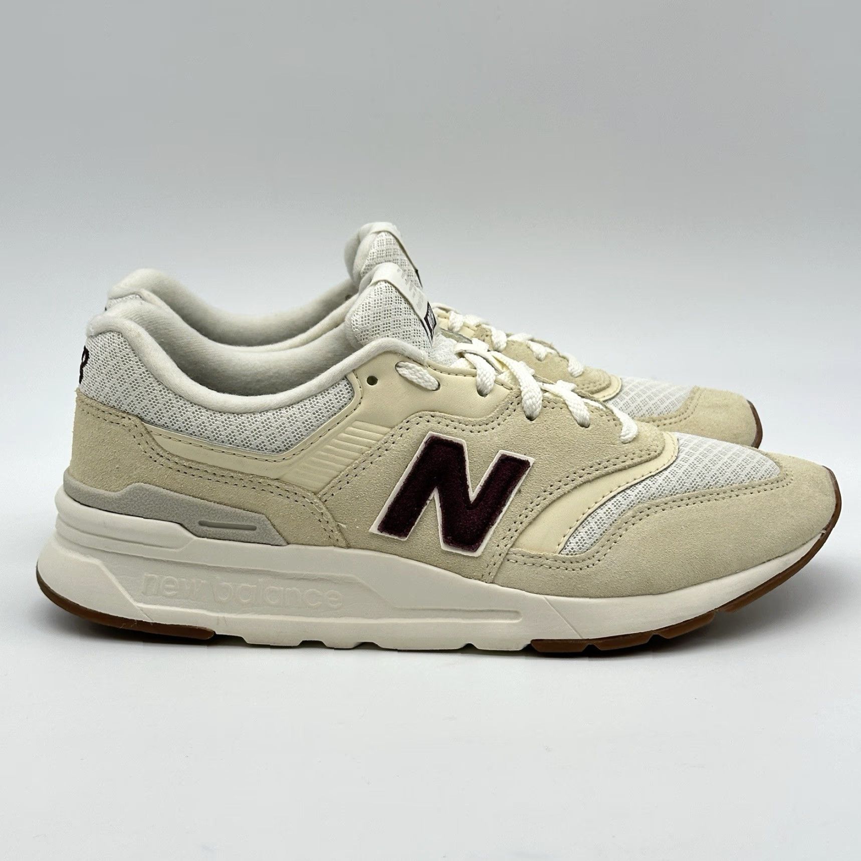 New Balance VINTAGE New Balance 997H Macadamia Nut White Women's Size 9.5 B Comfort Sneaker CW997HRM Size US 10 / IT 40 - 4 Thumbnail