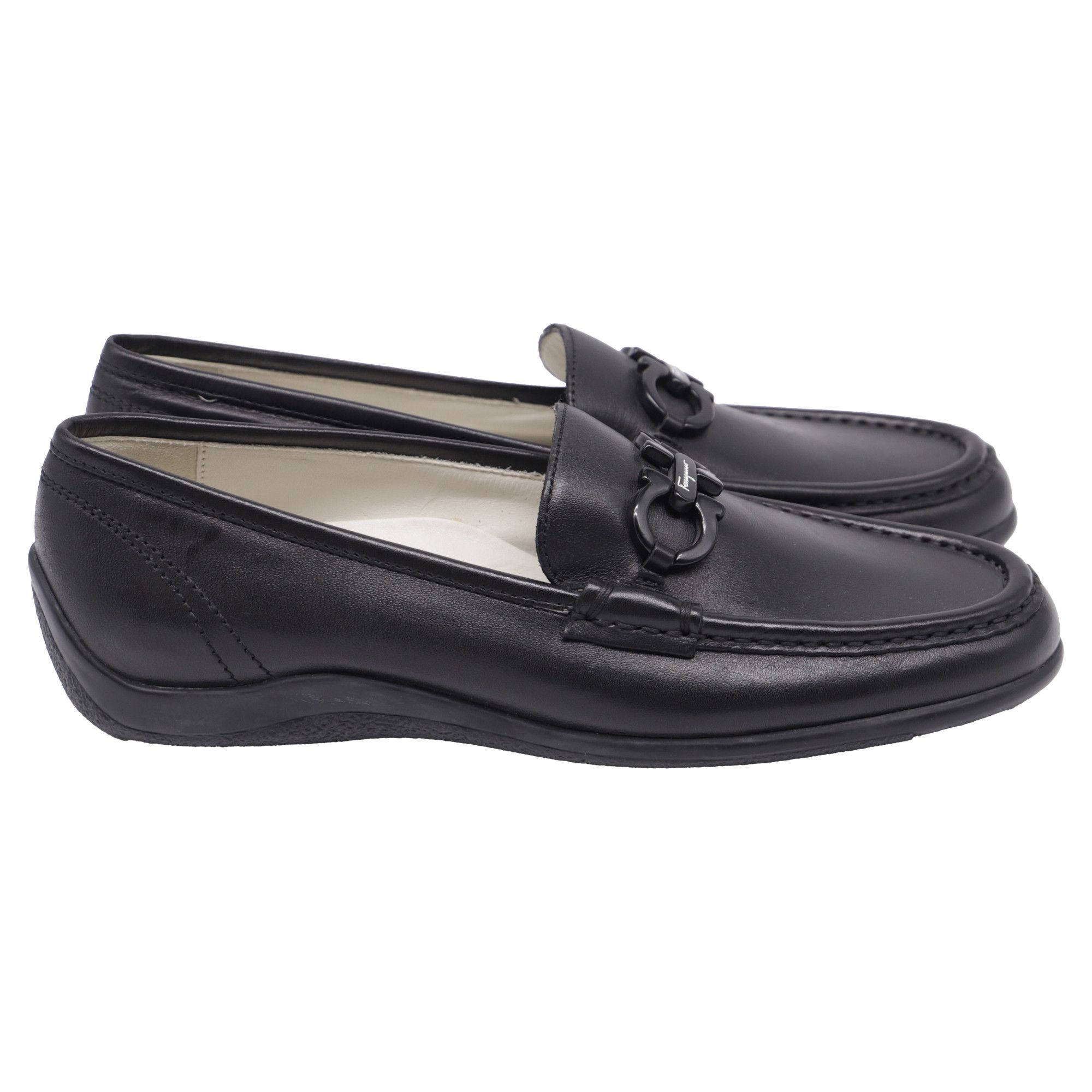 Salvatore Ferragamo Salvatore Ferragamo Gancini Loafers in Black Leather Size US 5.5 / IT 35.5 - 1 Thumbnail