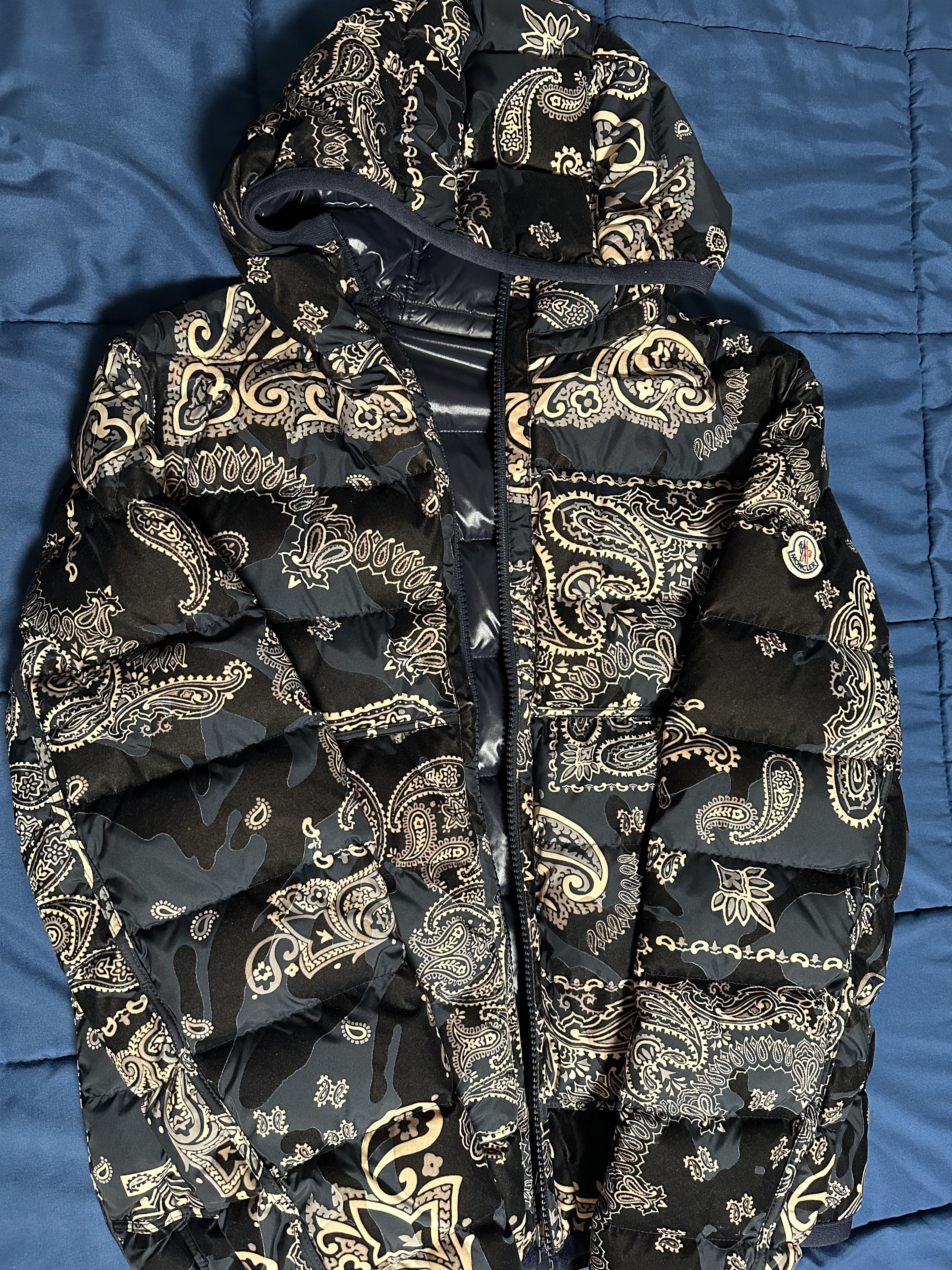 Moncler Moncler FREVILLE Reversible Down Jacket – LeBon Marché Paris Size US L / EU 52-54 / 3 - 1 Thumbnail
