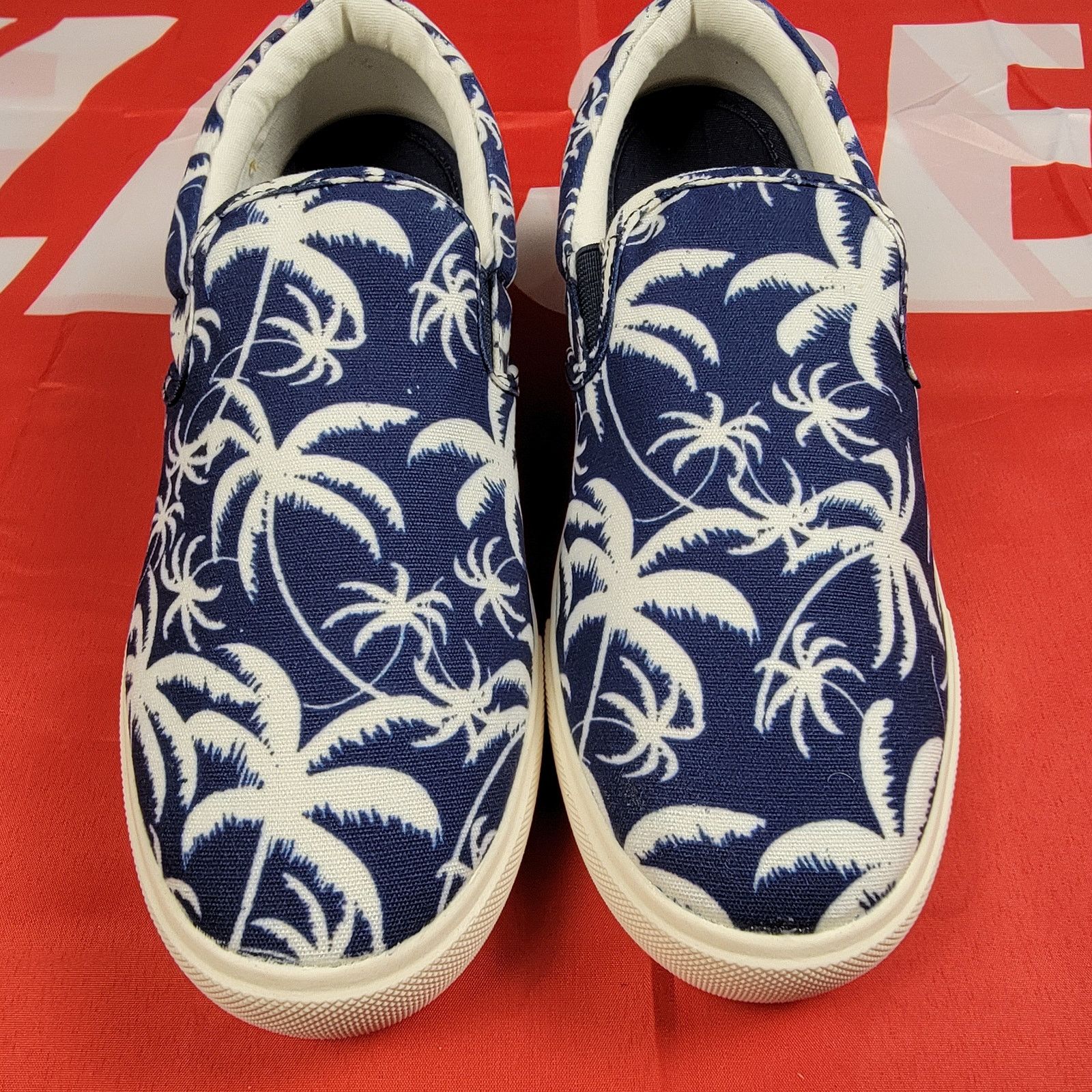 Club Room Club Room Slip On Tate Navy Palm Sz 8M 100147497 Size US 8 / EU 41 - 5 Thumbnail