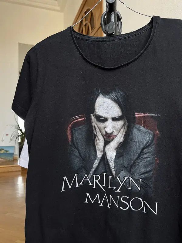 Band Tees Marilyn Manson Portrait T-Shirt vintage style Size US M / EU 48-50 / 2 - 2 Thumbnail