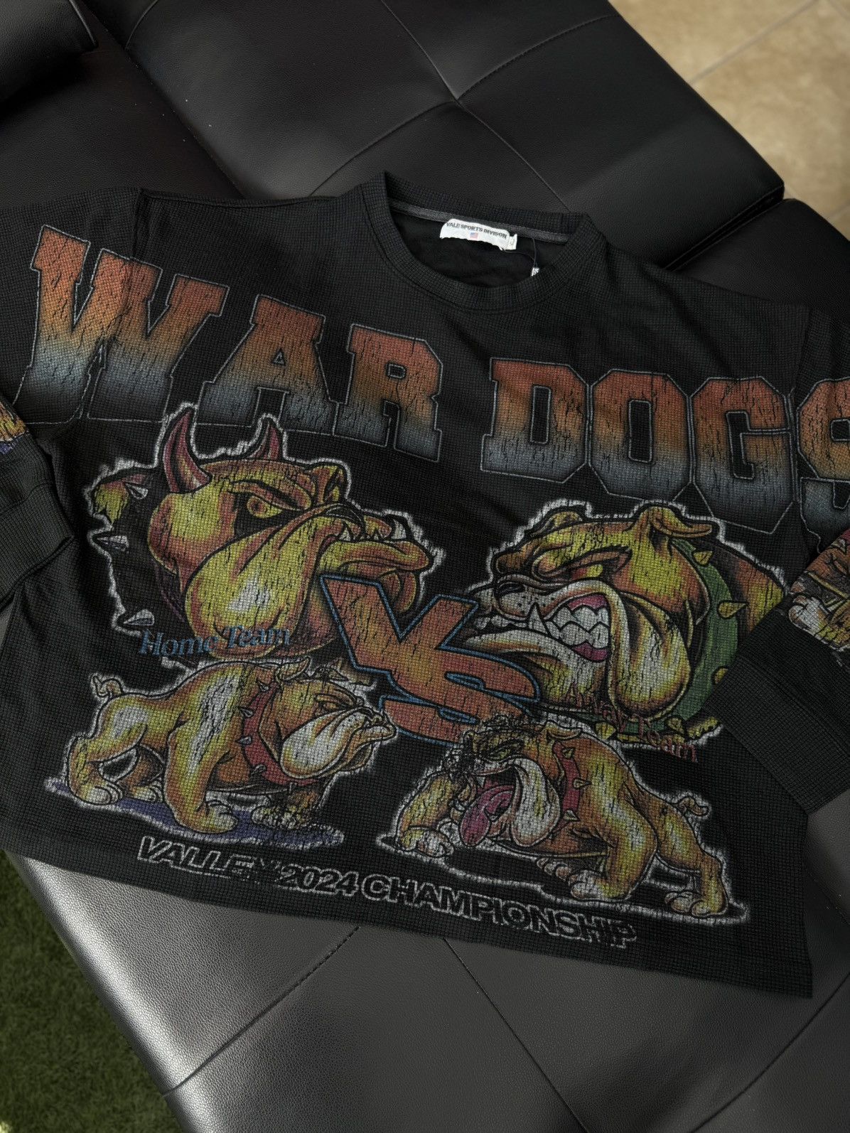 Vale Valley Bull Dogs Long Sleeve Tee Shirt Size XL (NEW) Size US XL / EU 56 / 4 - 5 Thumbnail