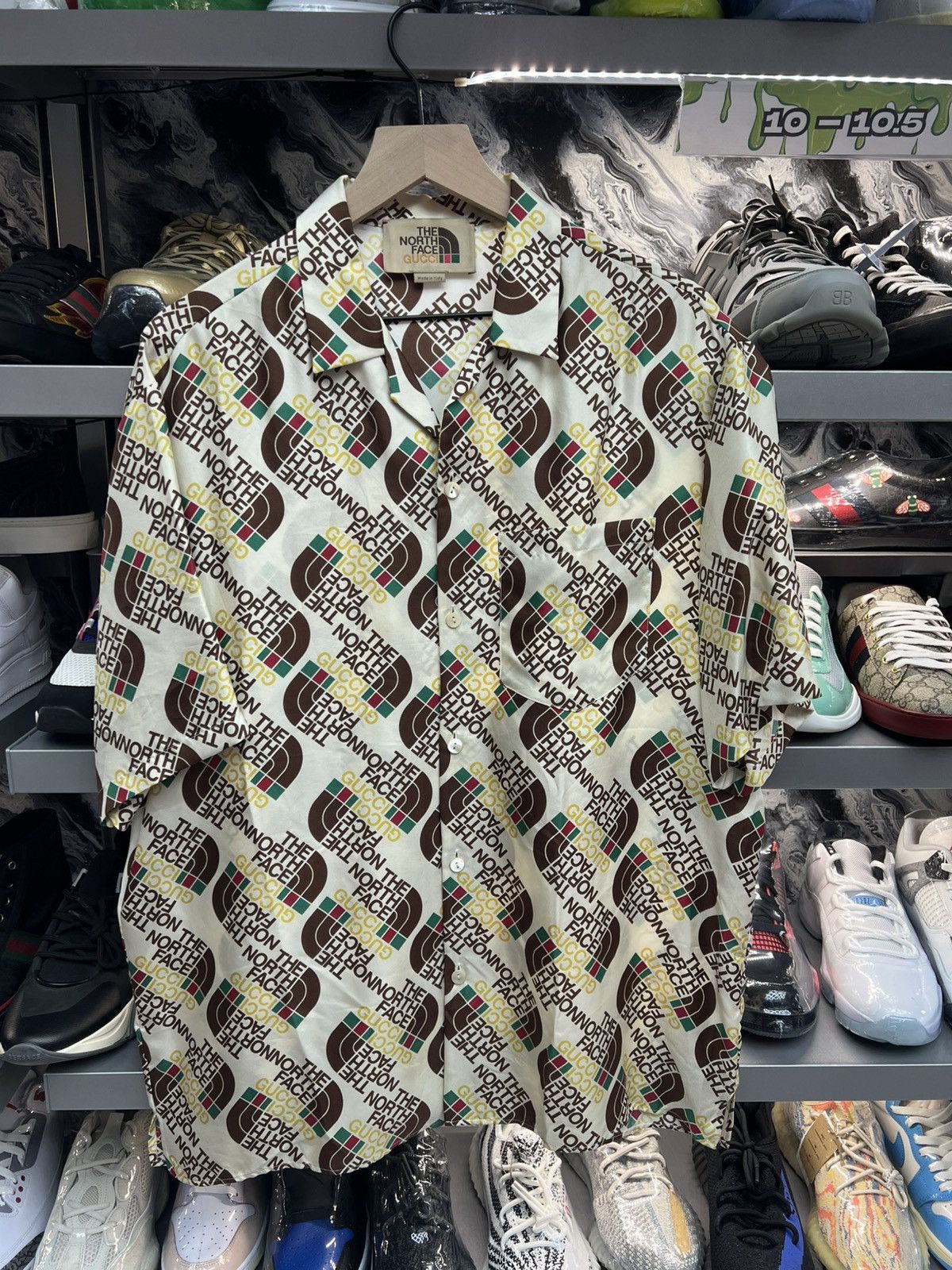 Gucci Gucci x Northface Silk Printed Shirt Size US L / EU 52-54 / 3 - 1 Thumbnail