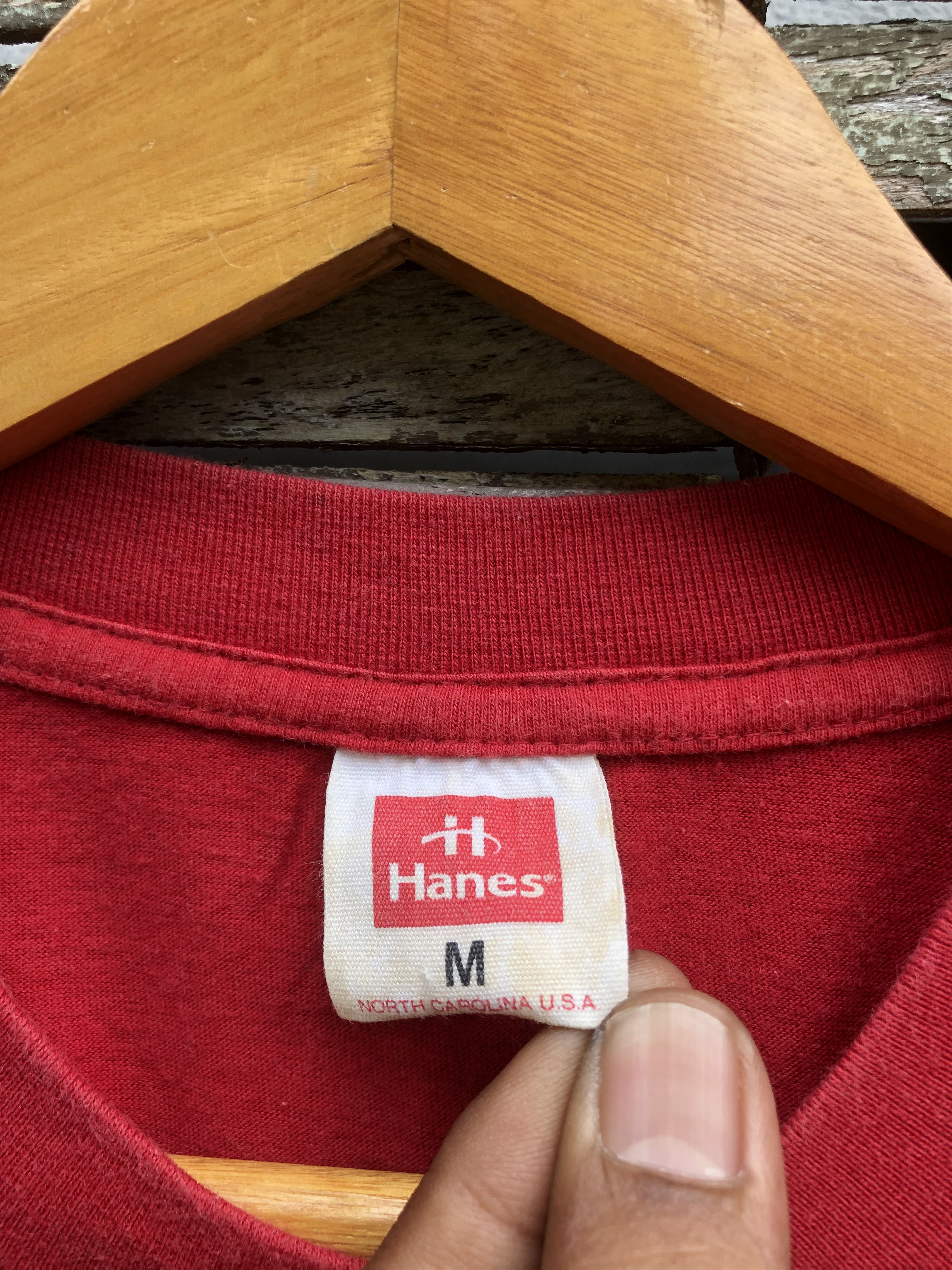 Vintage Vintage 70s Sunfaded N.C U.S.A Hanes Tshirt Size US M / EU 48-50 / 2 - 7 Thumbnail