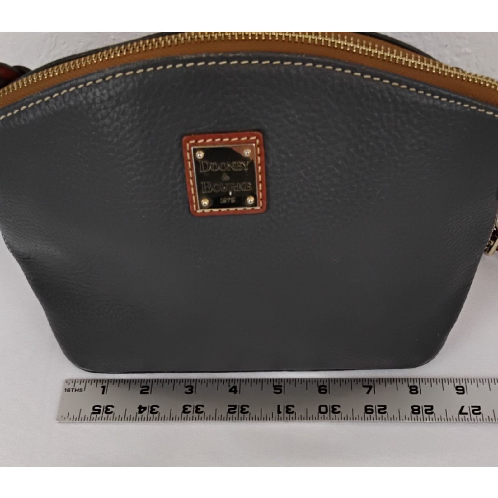 Dooney & Bourke Dooney & Bourke Domed Crossbody Bag Gray/Brown Leather Purse Size ONE SIZE - 18 Thumbnail