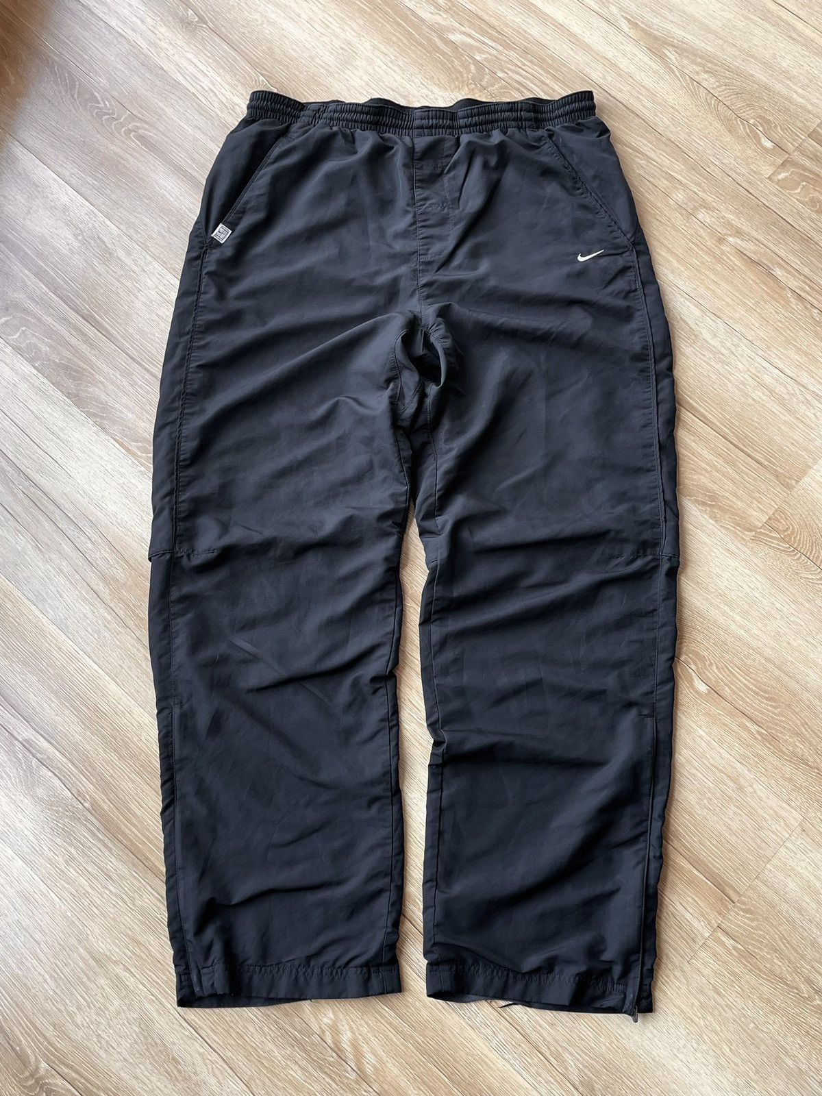 Nike Vintage Nike Swoosh Baggy Parachute Track Pants Size L Size US 34 / EU 50 - 2 Thumbnail