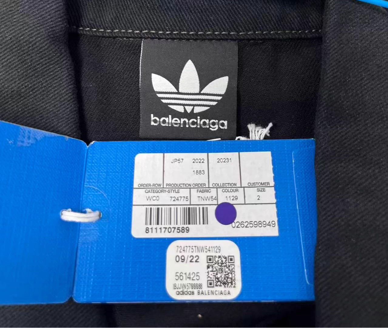Balenciaga Balenciaga x adidas Logo Stripe Denim Oversized Unisex Black Size L / US 10 / IT 46 - 7 Thumbnail