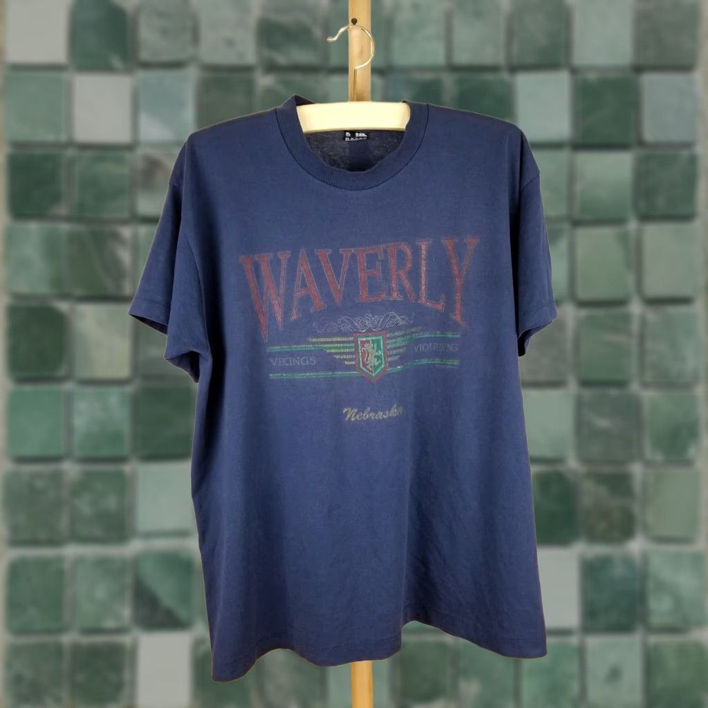 Vintage VINTAGE 90' WAVERLY VIKINGS NEBRASKA HIGH SCHOOL FOOTBALL T-SHIRT XL NAVY MEN Shirt XL Navy 23 Inch 29 Inch Size US XL / EU 56 / 4 - 1 Thumbnail