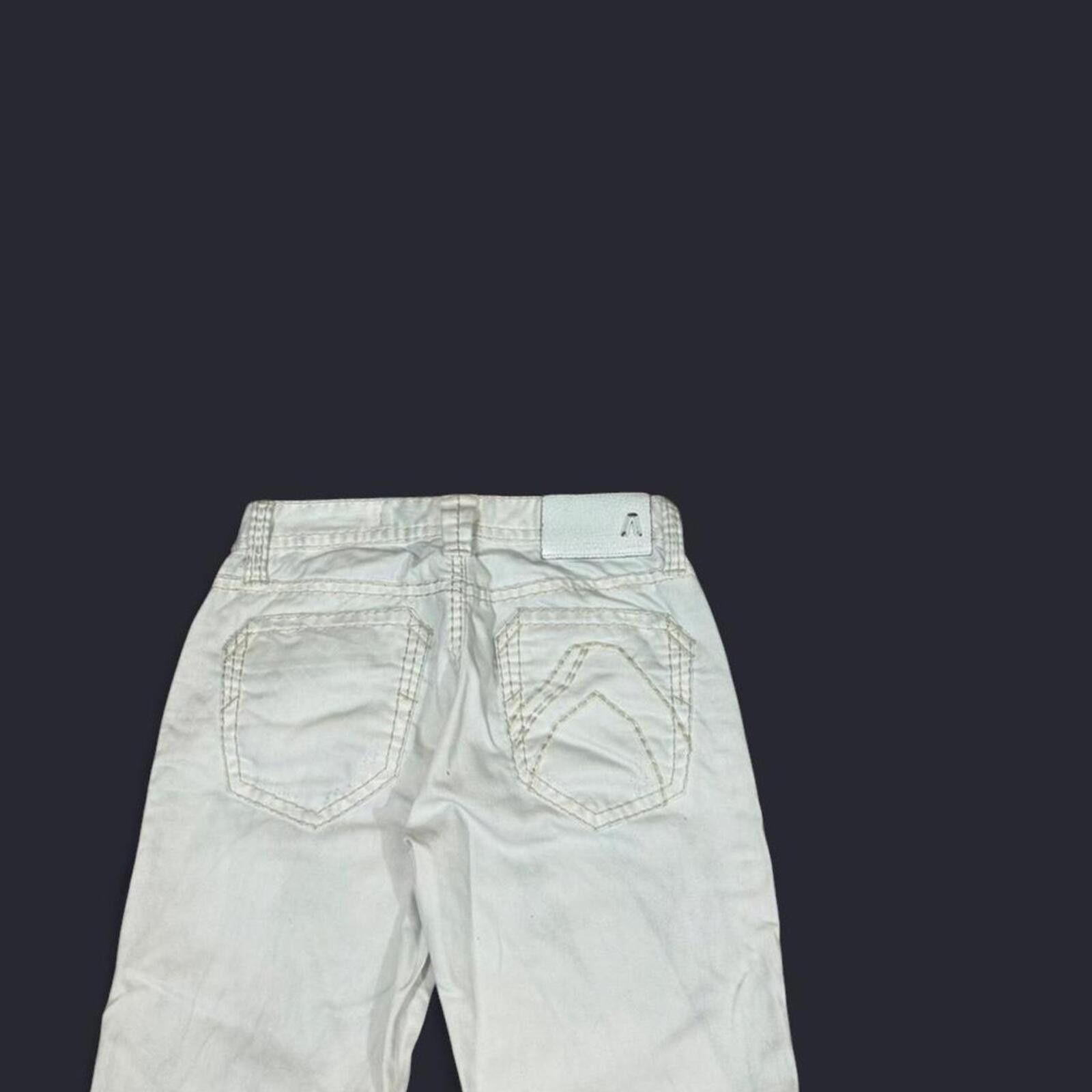 True Religion Buckaroo white denim jeans with light blue dye shade Size 28" / US 6 / IT 42 - 2 Thumbnail