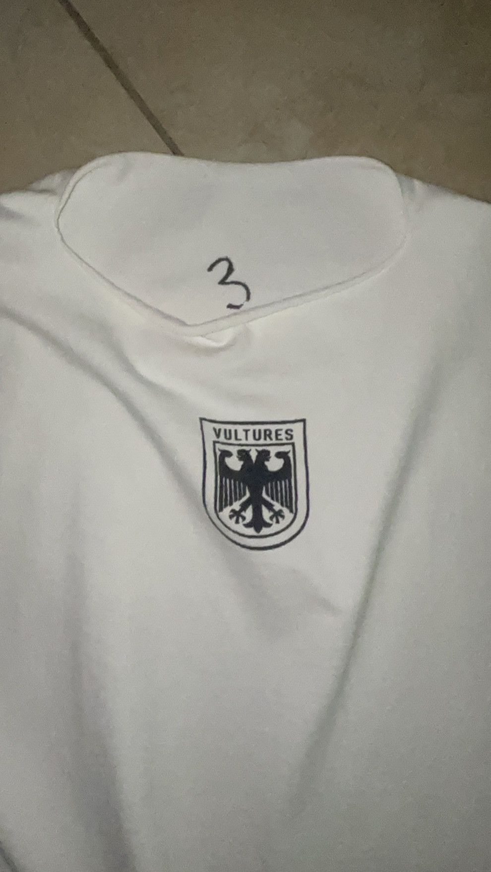Yeezy Yeezy era vultures long sleeve t-shirt Size US L / EU 52-54 / 3 - 3 Thumbnail
