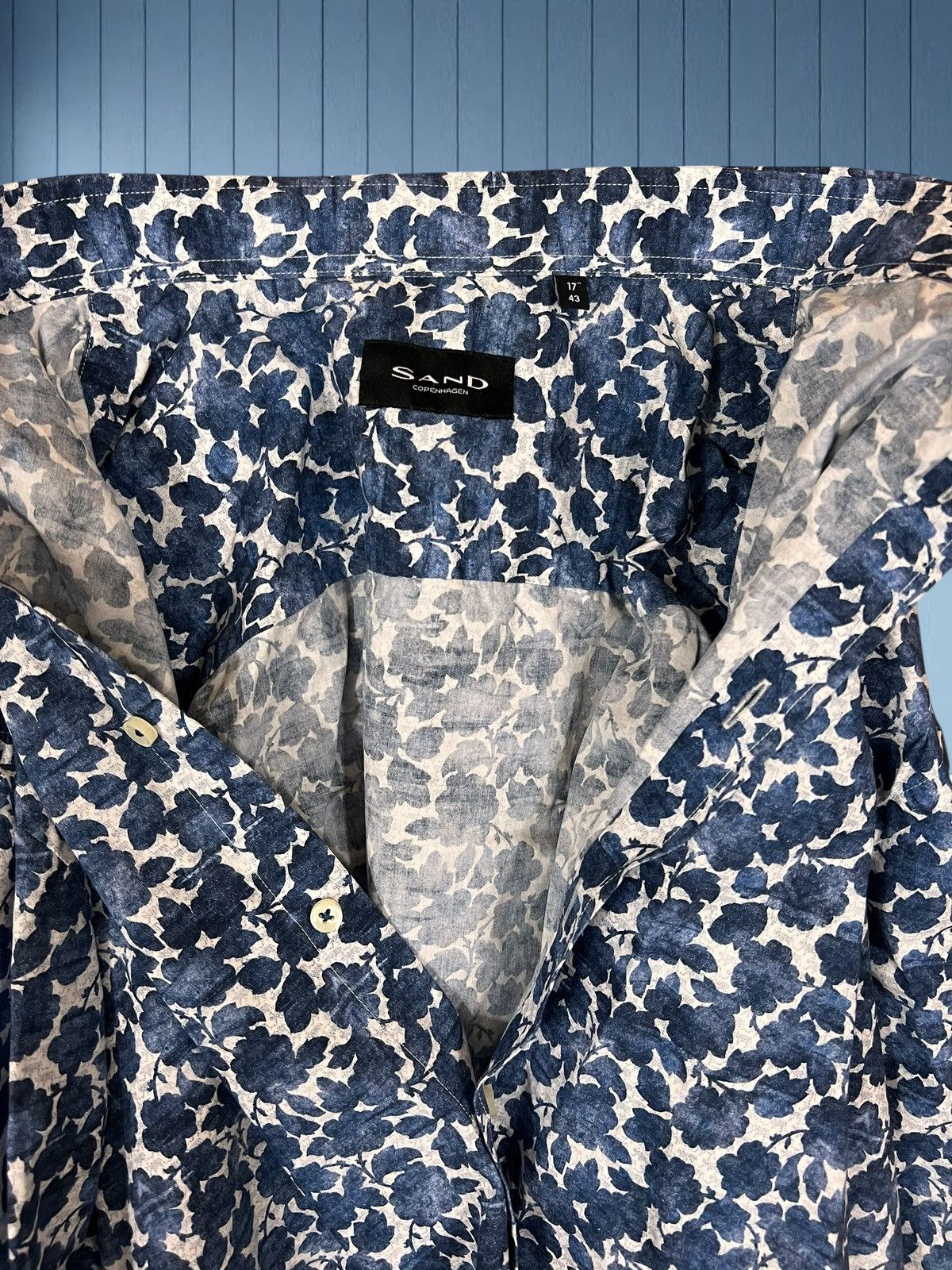 SAND Sand Copenhagen floral shirt size M/L Size US M / EU 48-50 / 2 - 6 Thumbnail
