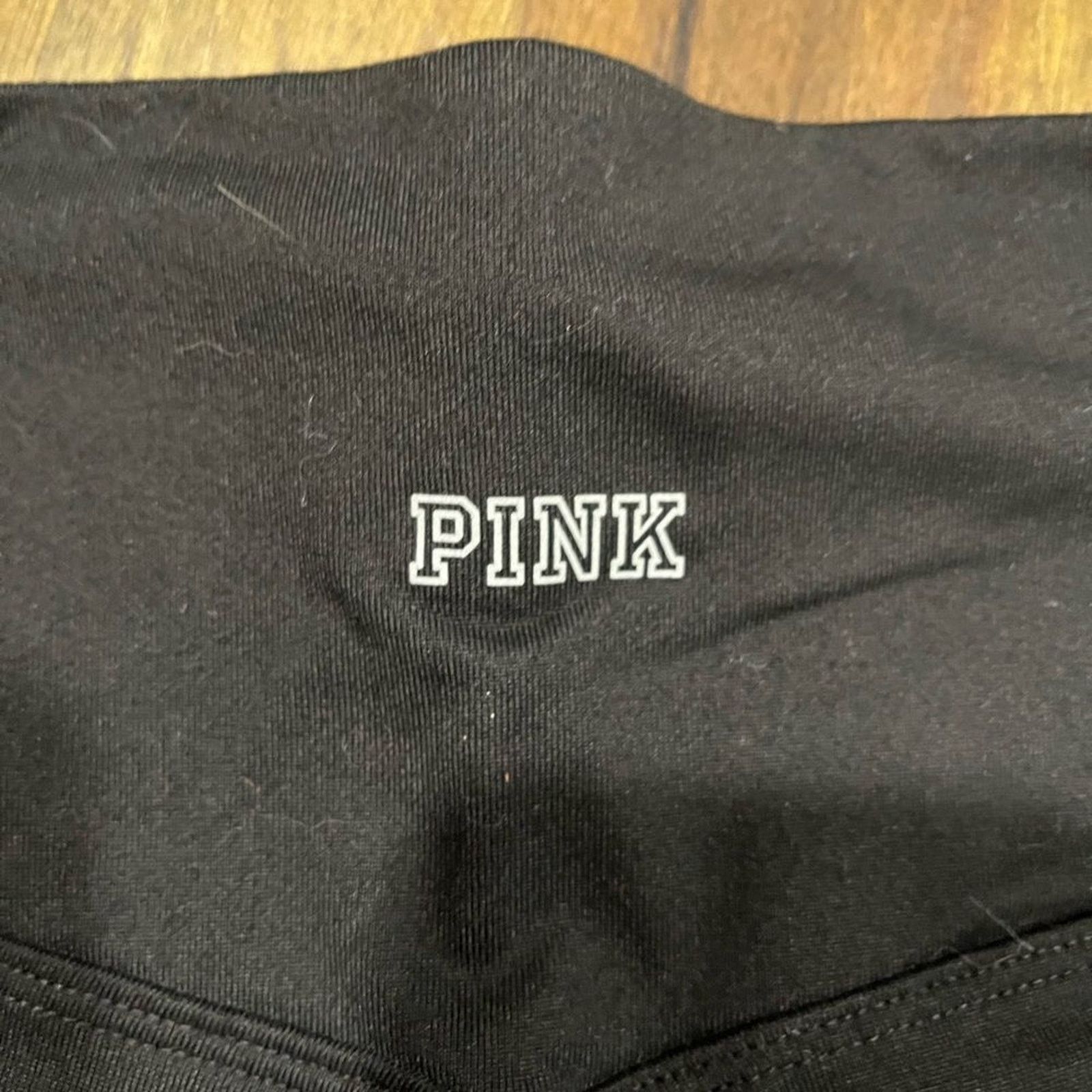 Victoria's Secret Victoria’s Secret PINK Ultimate Cropped Leggings Size M Size 28" / US 6 / IT 42 - 4 Thumbnail