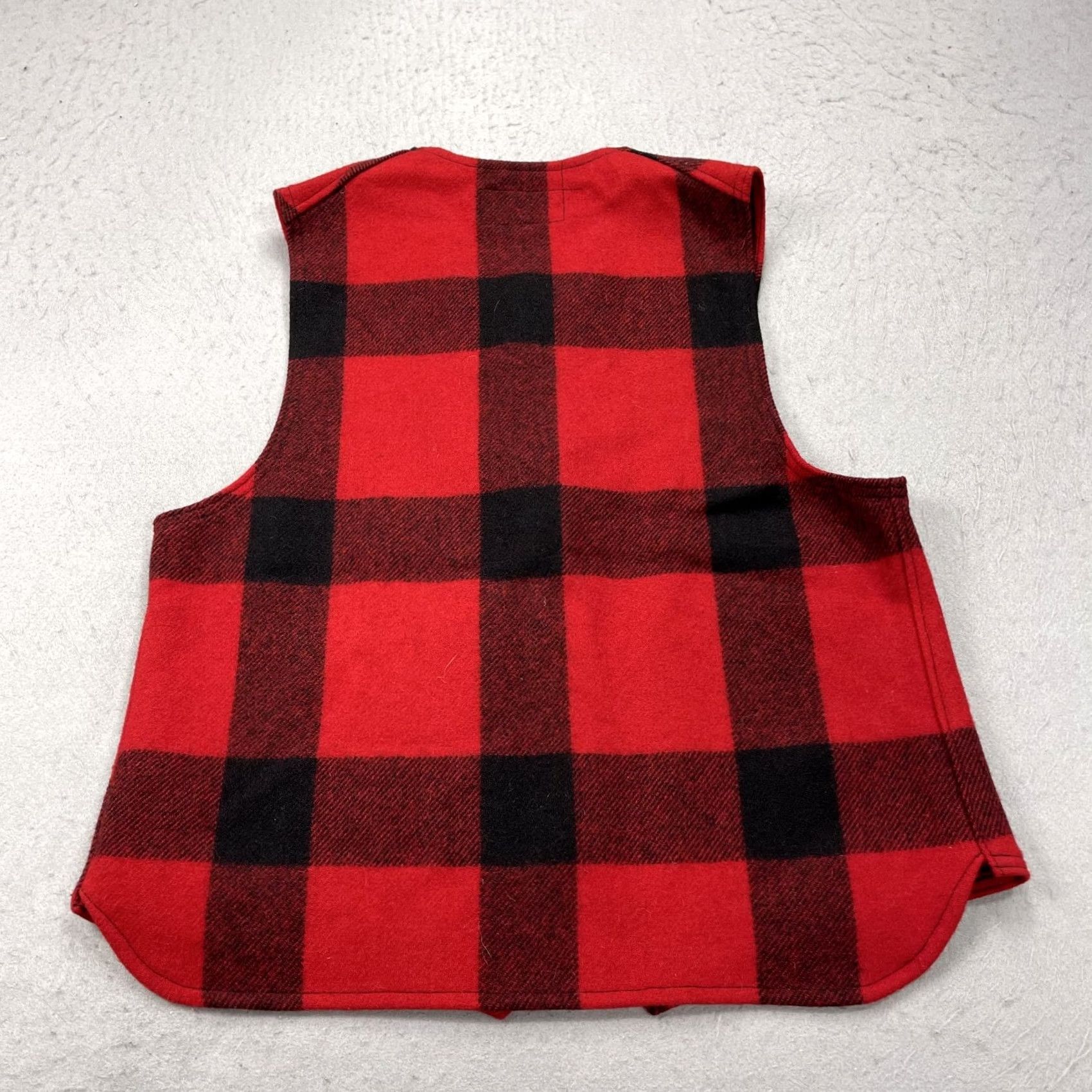Vintage VINTAGE Bemidji Woolen Mills Vest Mens M Red Buffalo Plaid Full Zip USA Vest Mens M Red Buffalo Plaid Full Zip USA Size US M / EU 48-50 / 2 - 5 Thumbnail