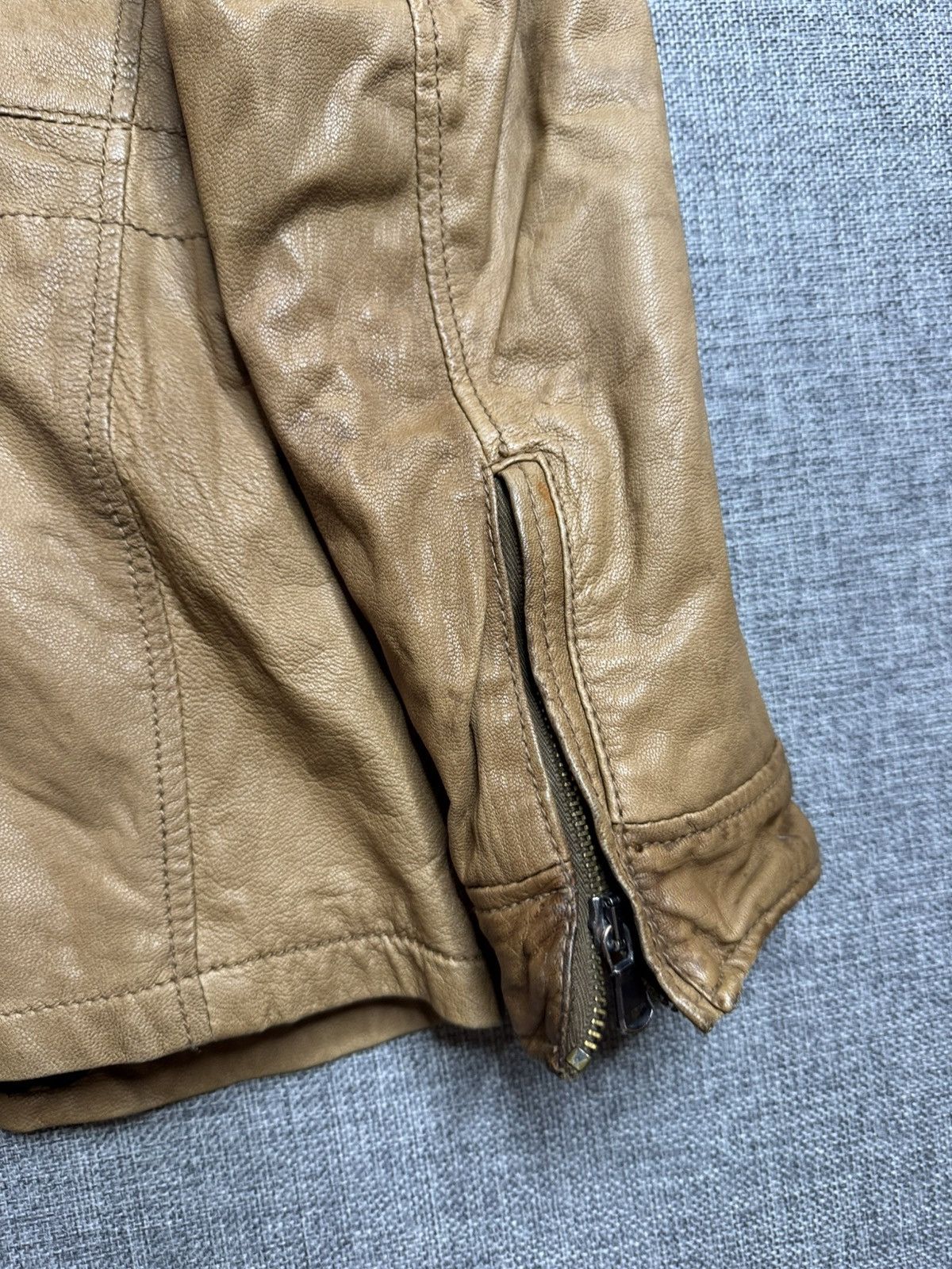 Tommy Hilfiger Vintage Tommy Hilfiger Tailored leather jacket L Size US L / EU 52-54 / 3 - 15 Thumbnail