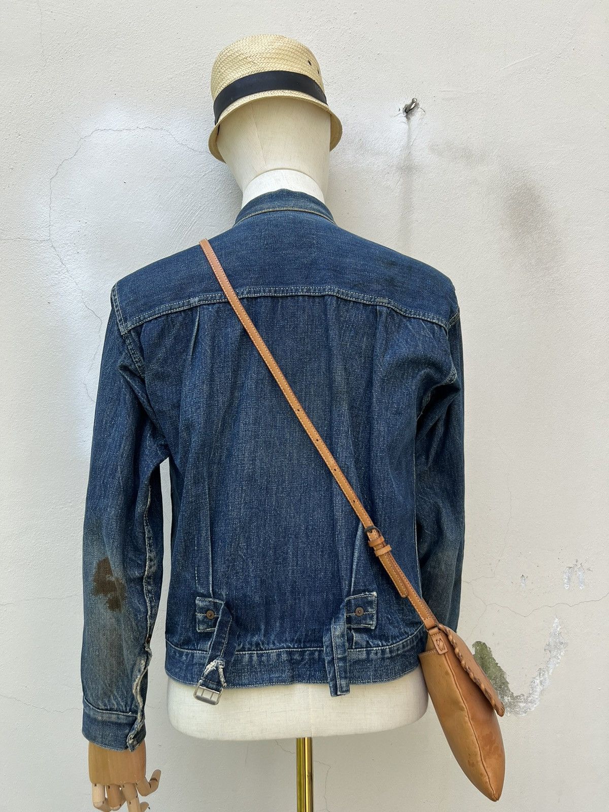 KEITAMARUYAMA Vintage Keita Maruyama Patina Leather Mini Sling Bag Size ONE SIZE - 2 Thumbnail