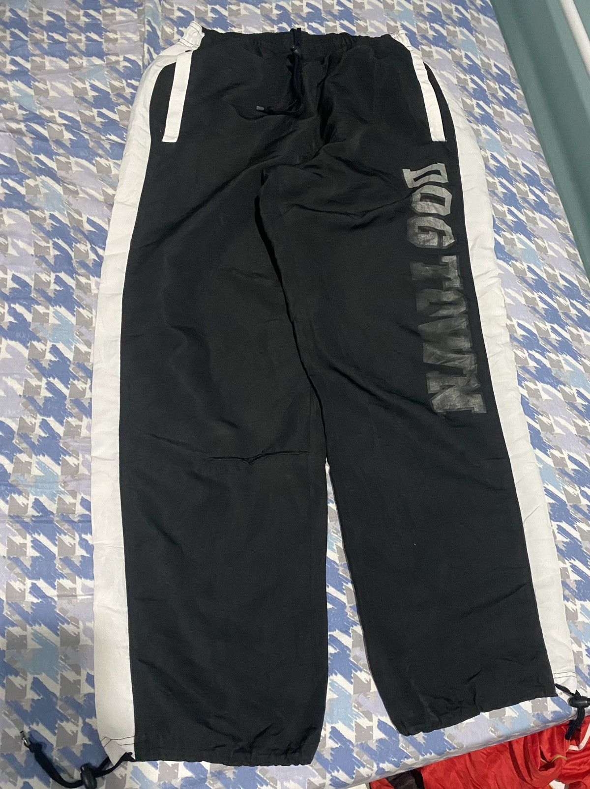 Dogtown vtg dogtown baggy trackpant Size US 30 / EU 46 - 1 Thumbnail