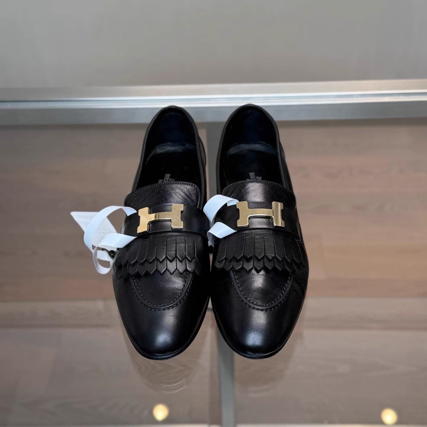 Hermes Hermes H Buckle Black Tassel Loafer 38.5 99 Size US 8 / IT 38 - 2 Thumbnail