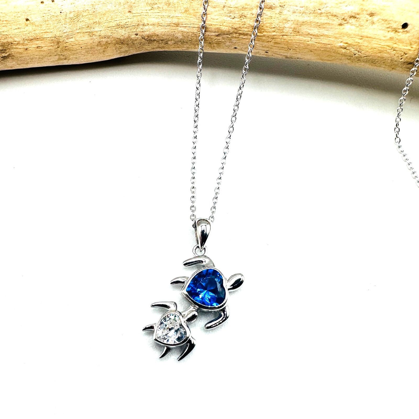 The Unbranded Brand Sterling Silver Mom and Baby Turtle CZ Heart Necklace Size ONE SIZE - 1 Thumbnail