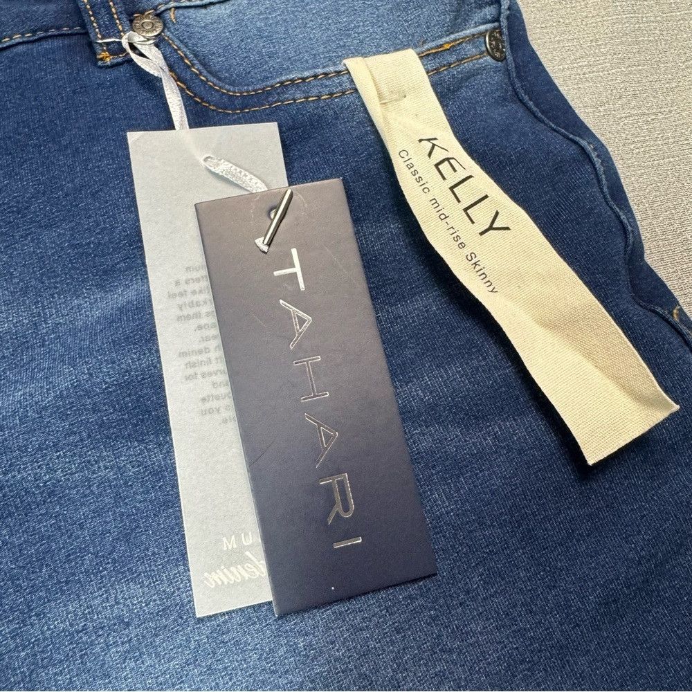 Elie Tahari NWT New Tahari Kelly Mid-Rise Skinny Blue Jeans Size 12 Pet Size 34" / US 12 / IT 48 - 7 Thumbnail